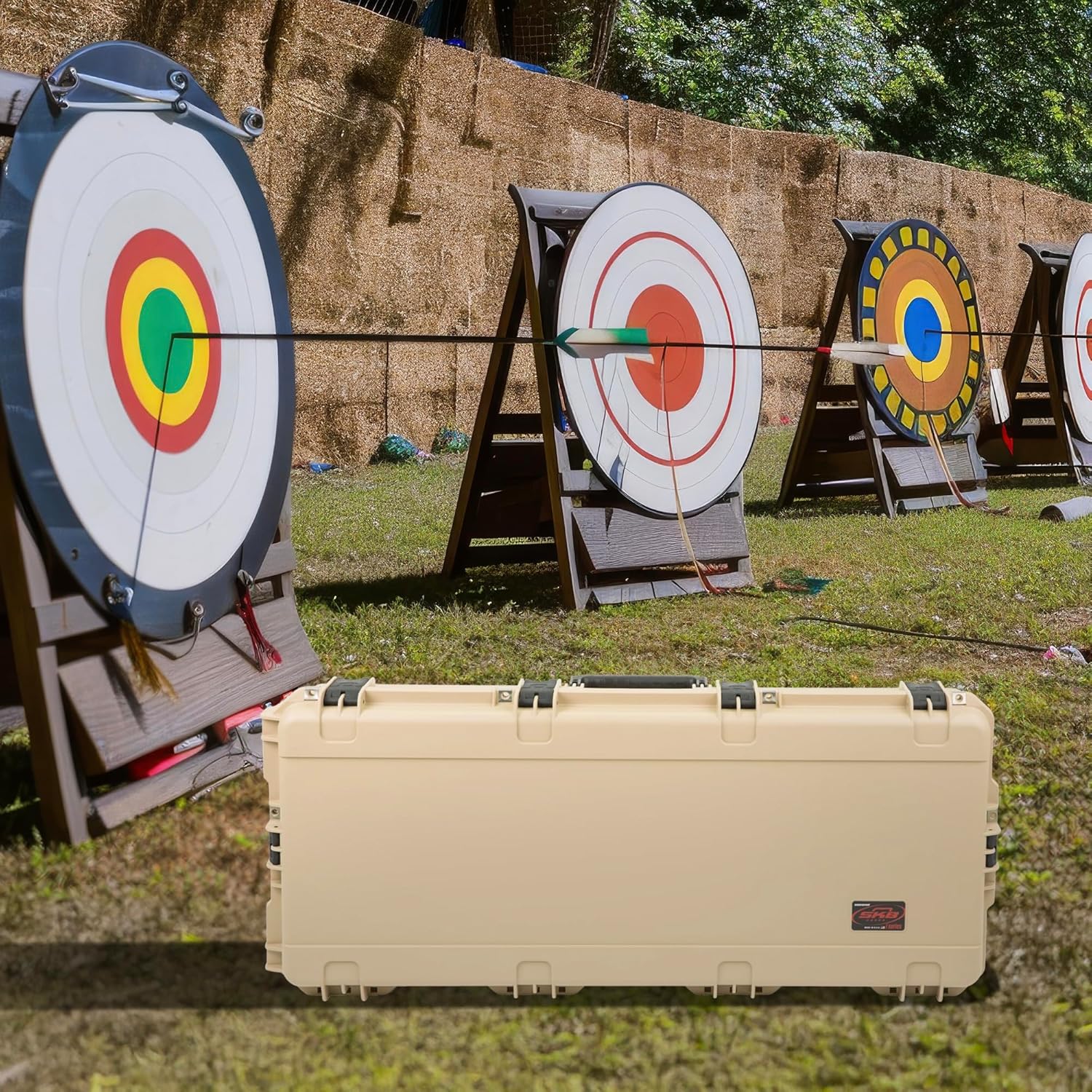 SKB Hard Protective Storage Case for Archery Bow and Arrows, iSeries Shaped Bow Case - Quiver Holder and Gear Box for Hunting Accessories