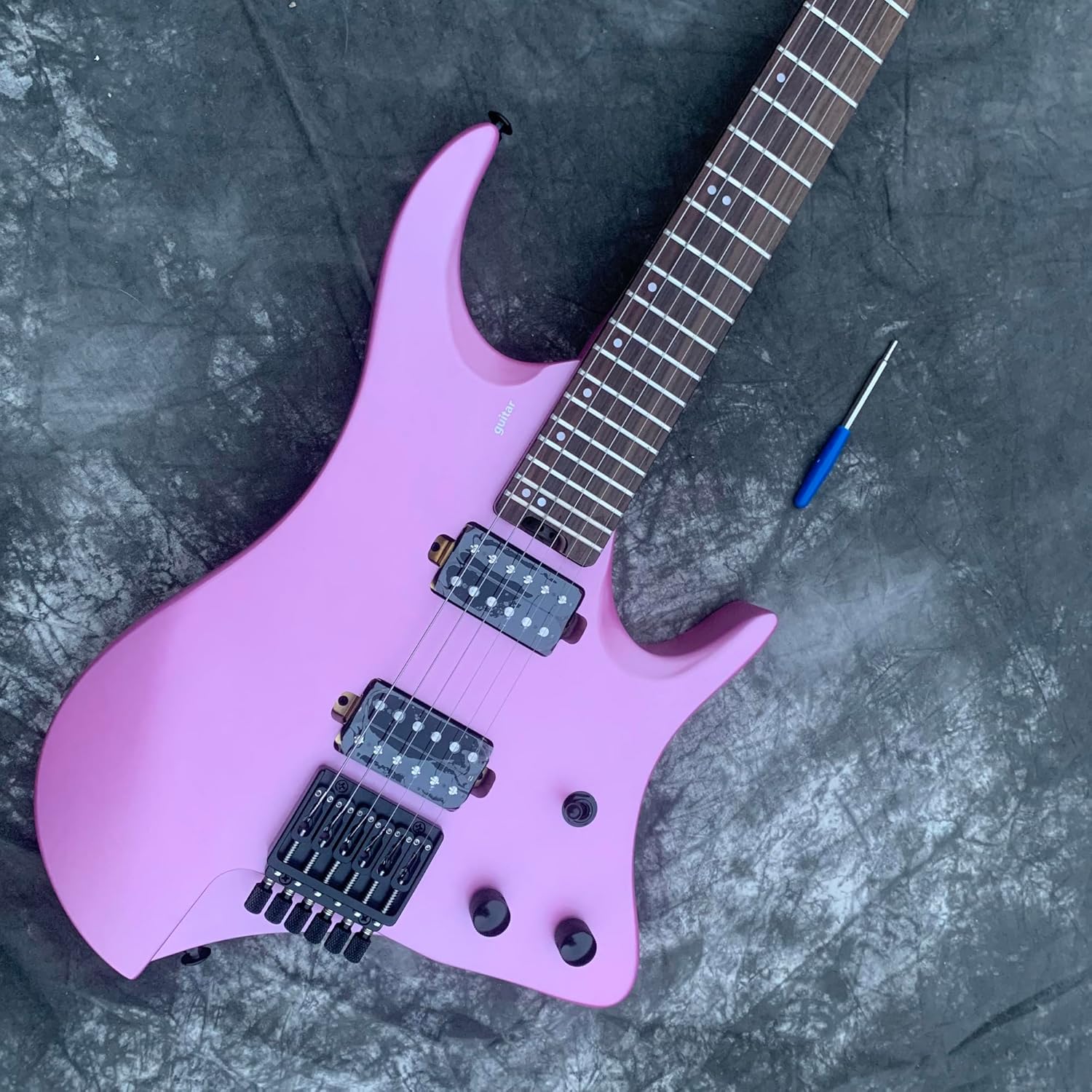 Headless 6-String Electric Guitar with Humbucker Pickups, Maple Neck, Rosewood Fretboard – Available in Purple & White, Perfect for Rock and Metal Professional Guitar (violet)