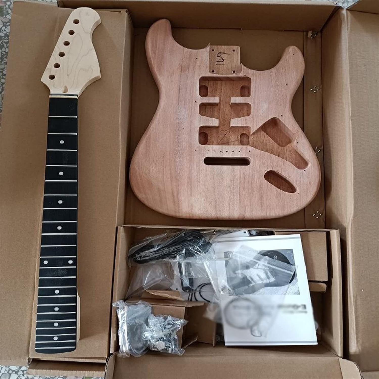 Electric Guitar Assembly Kit DIY Guitar Modification 6-String Electric Guitar Full Set of Accessories 22 Frets Unfinished Guitar Set