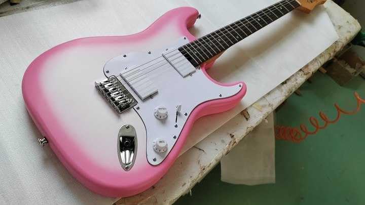 6 Strings Pink Burst over White Finish vintage Electric Guitar, Alder Body, Roasted Maple Neck, Rounded Frets, Vintage Tuners