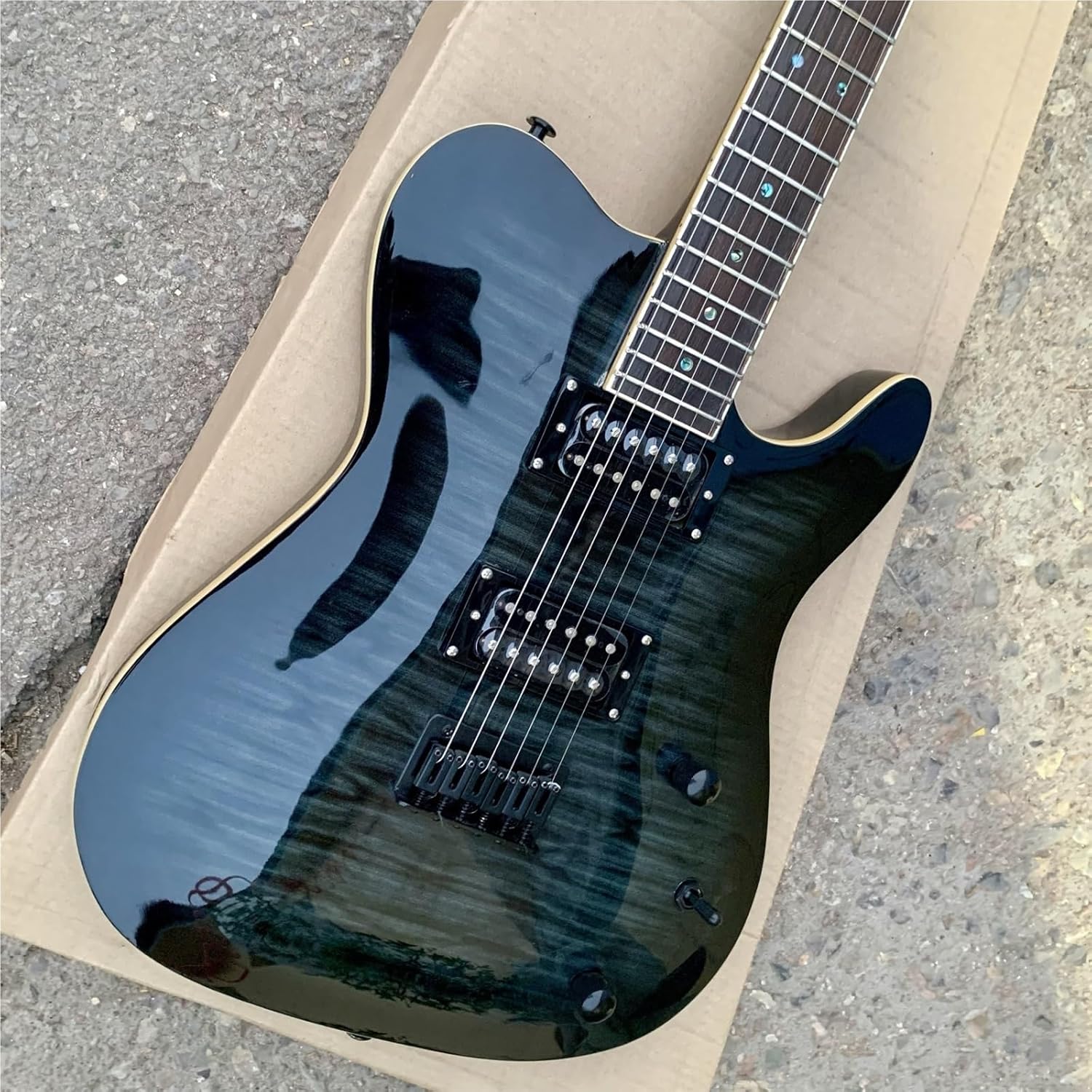 Beginner Electric Guitar Kits Transparent Black Water Ripple One Piece Mahogany Electric Guitar HH Pickup