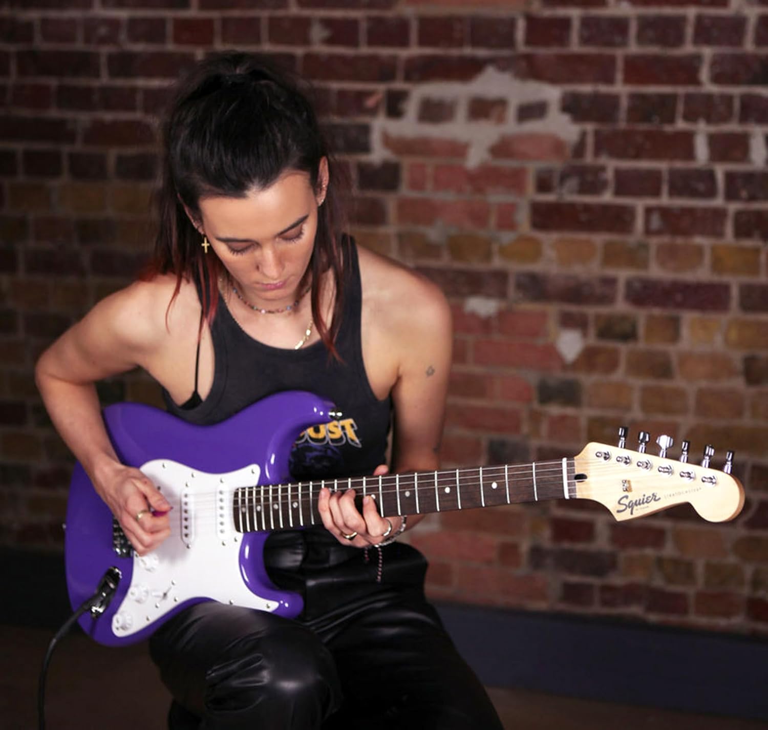 Fender FSR Squier Sonic Stratocaster Electric Guitar - Arctic White, Maple Fingerboard, White Pickguard