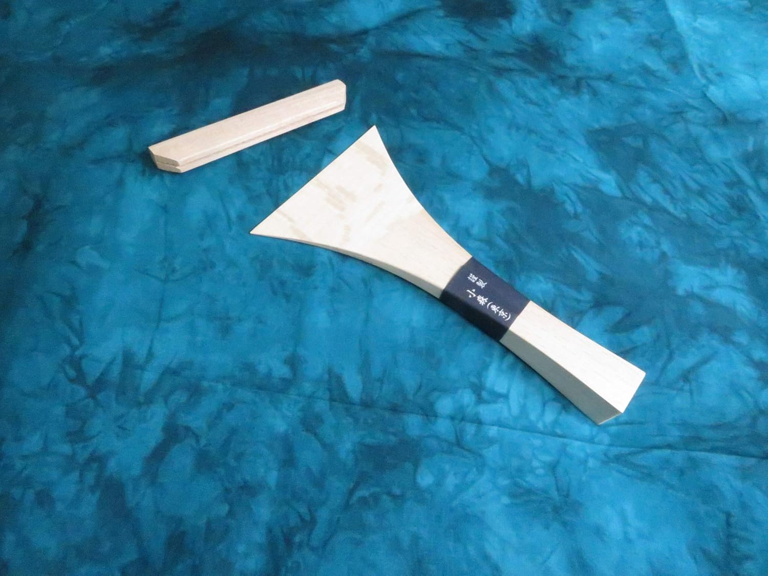 Nagauta/Minyou Japanese Shamisen wooden Plectrum Bachi for Practice Oak-20 三味線 木バチ 長唄　民謡　（かし）20匁