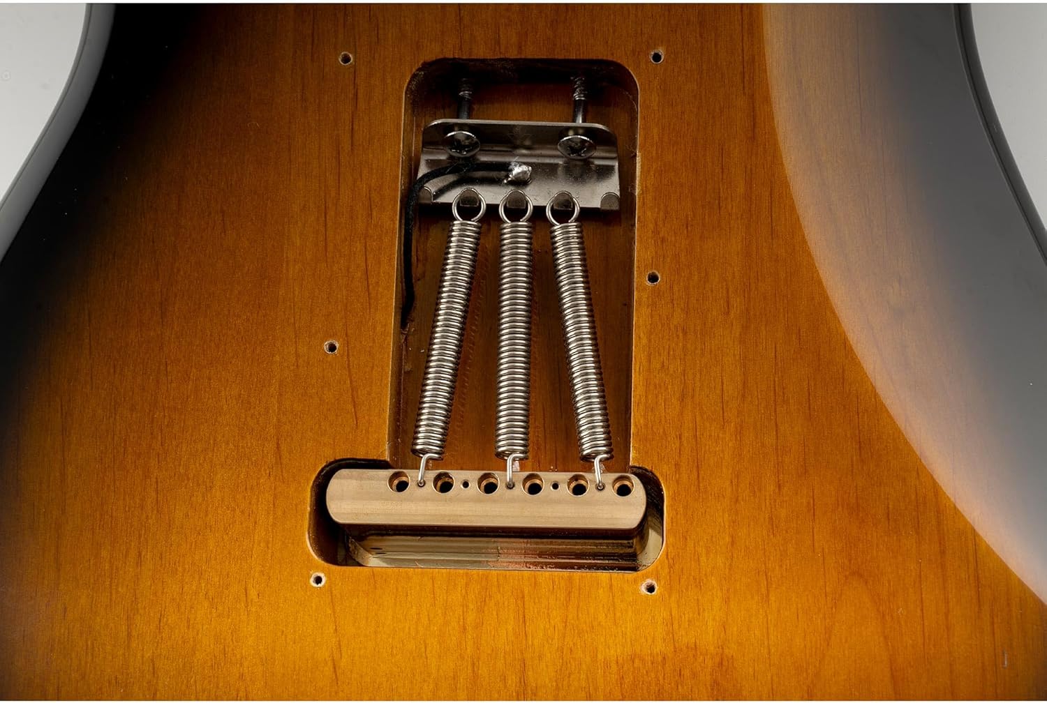 Musiclily Ultra 56mm (2-7/32 inch) American Vintage Style 6-Screw ST Tremolo Bridge with Modern Brass Saddles 42mm Solid Brass Block Push-In Arm for Strat Style Electric Guitar, Chrome