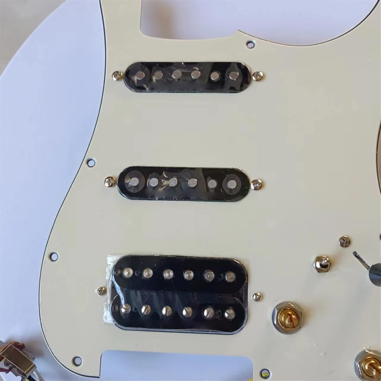 Multifunction SSH Prewired Electric Guitar Pickguard with Pickup 5 Way Converter Set Pickup Set with Pickguard