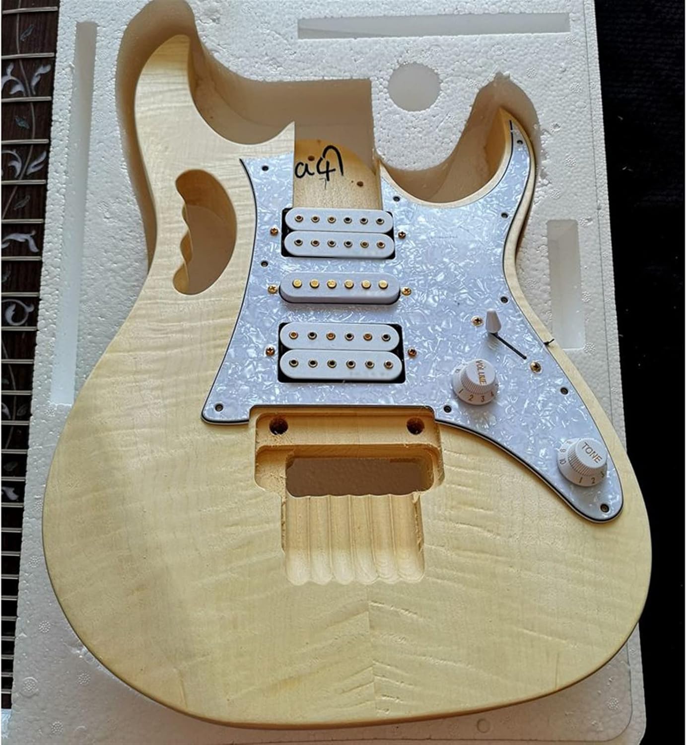 DIY Electric Guitar Kit Professional DIY Guitar Body Kit Basswood Body Rosewood Fingerboard Electric Guitar Building Set