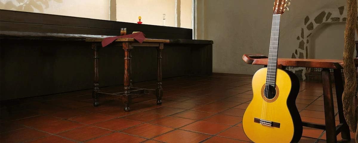 Yamaha CG162S Spruce Top Classical Guitar - Natural