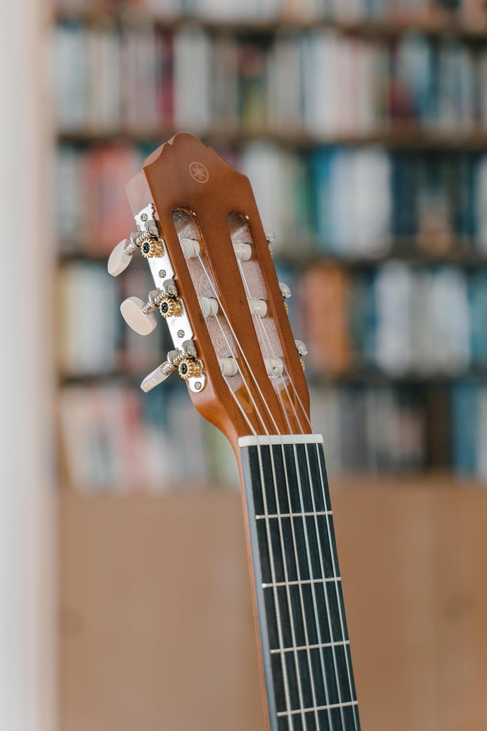 Yamaha C40II Classical Guitar, Full Size With Rosewood Fingerboard and Bridge, Natural