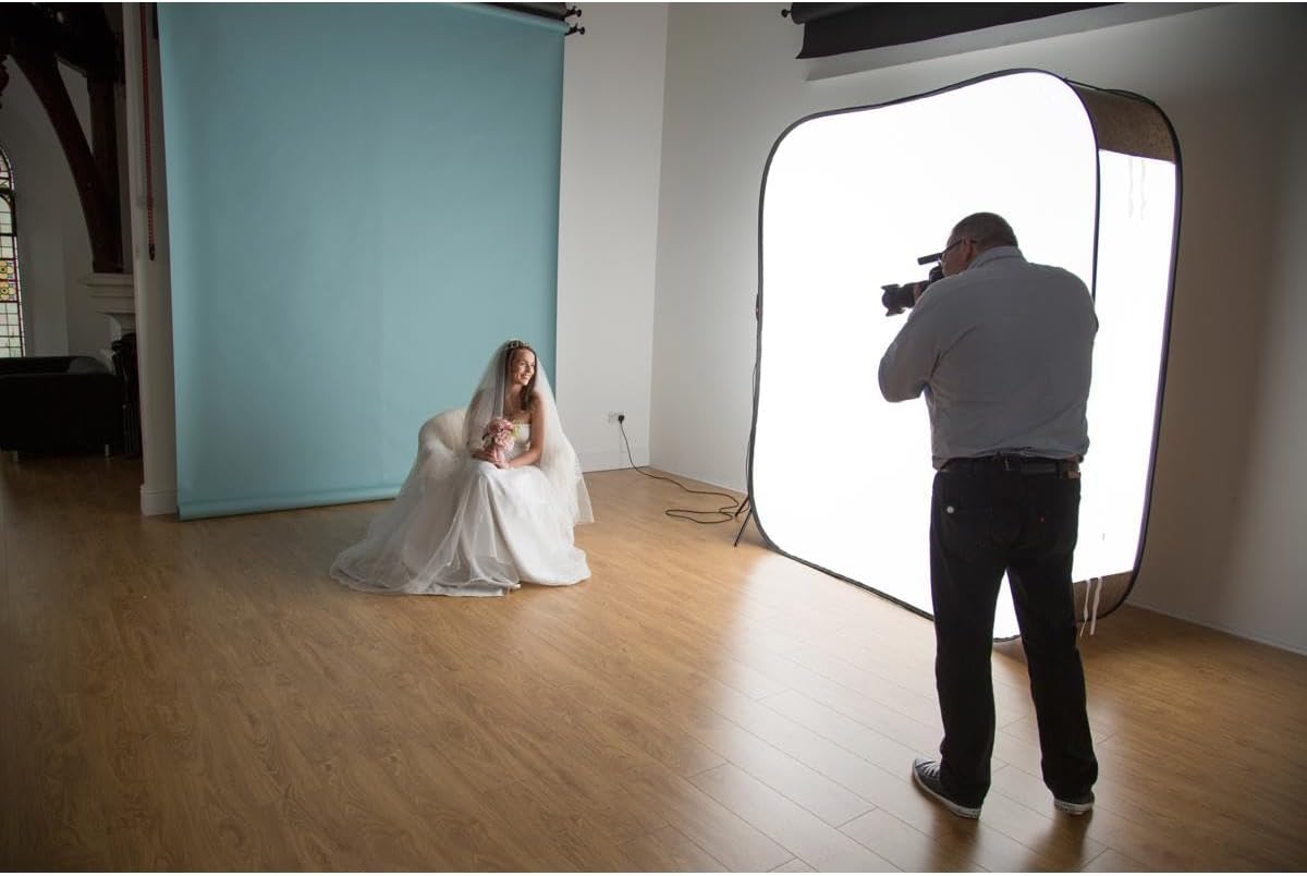 Lastolite LL LB8867 6 x 7 Feet Hilite Background