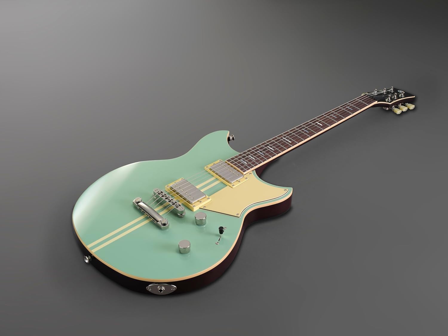 Yamaha Revstar Standard RSS20 SBLU Electric Guitar with Gig Bag, Sonic Blue