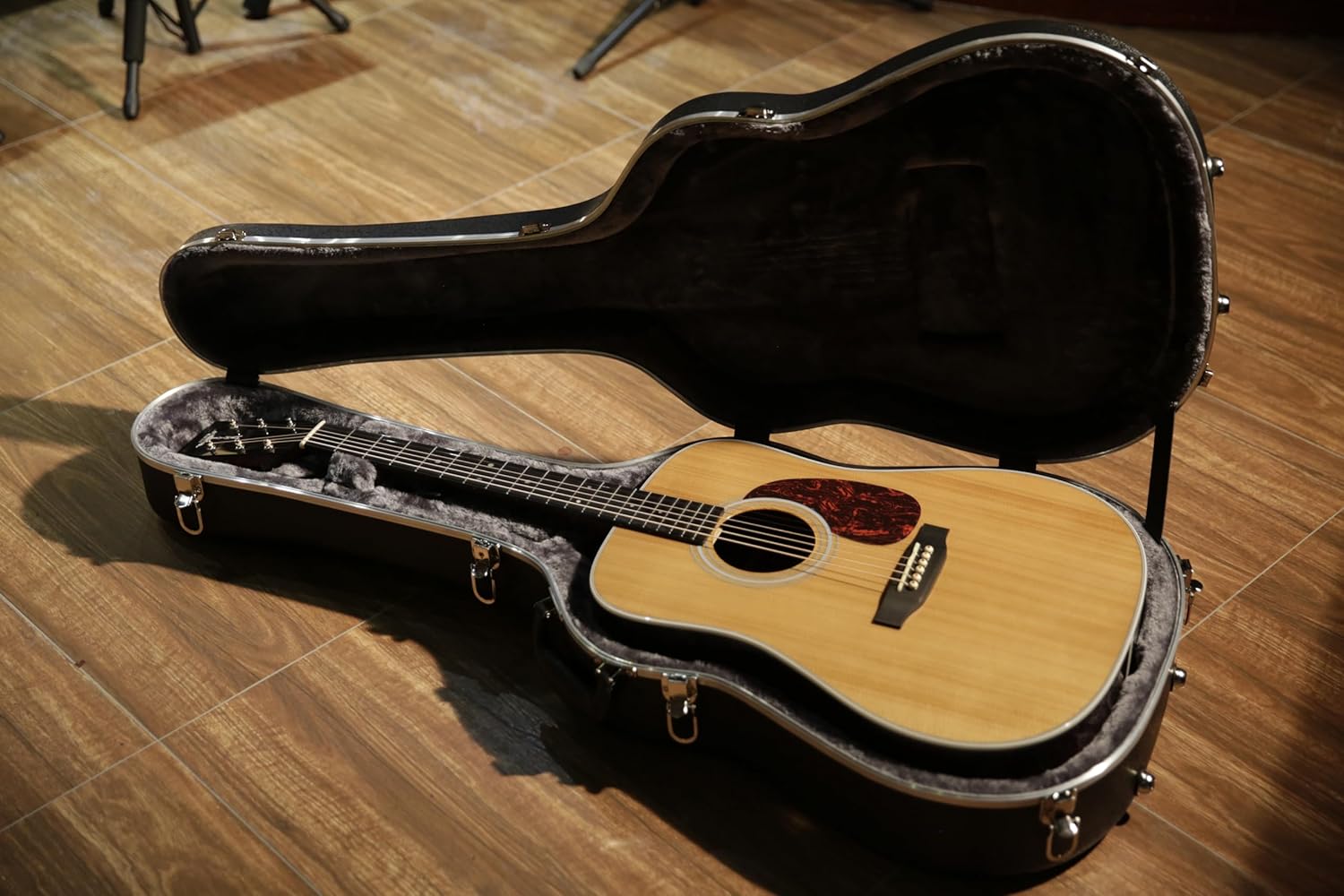 TYMA TD-28 ALL SOLID ACOUSTIC GUITAR