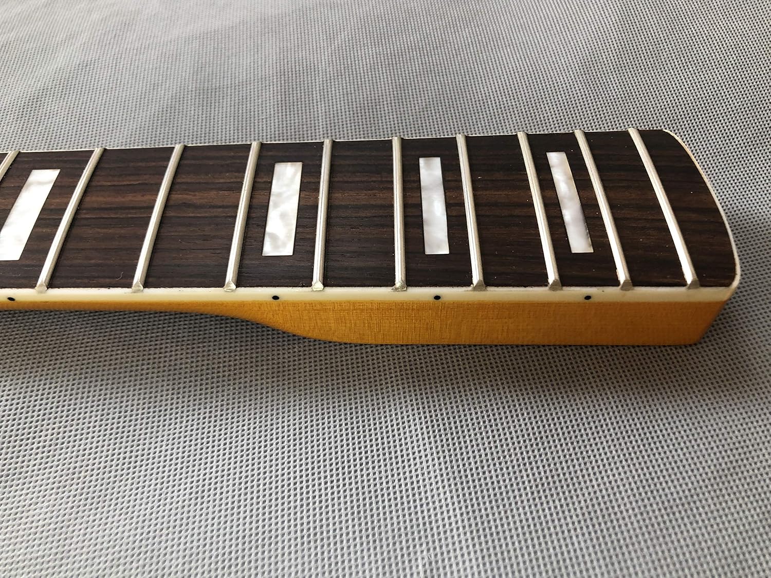 4 String Electric guitar bass neck Maple20fret 34inch Rosewood fingerboard Yellow gloss DIY