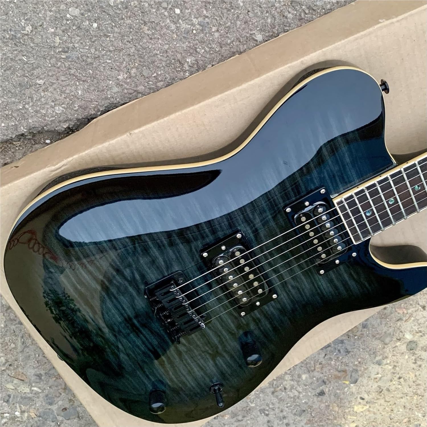 Beginner Electric Guitar Kits Transparent Black Water Ripple One Piece Mahogany Electric Guitar HH Pickup