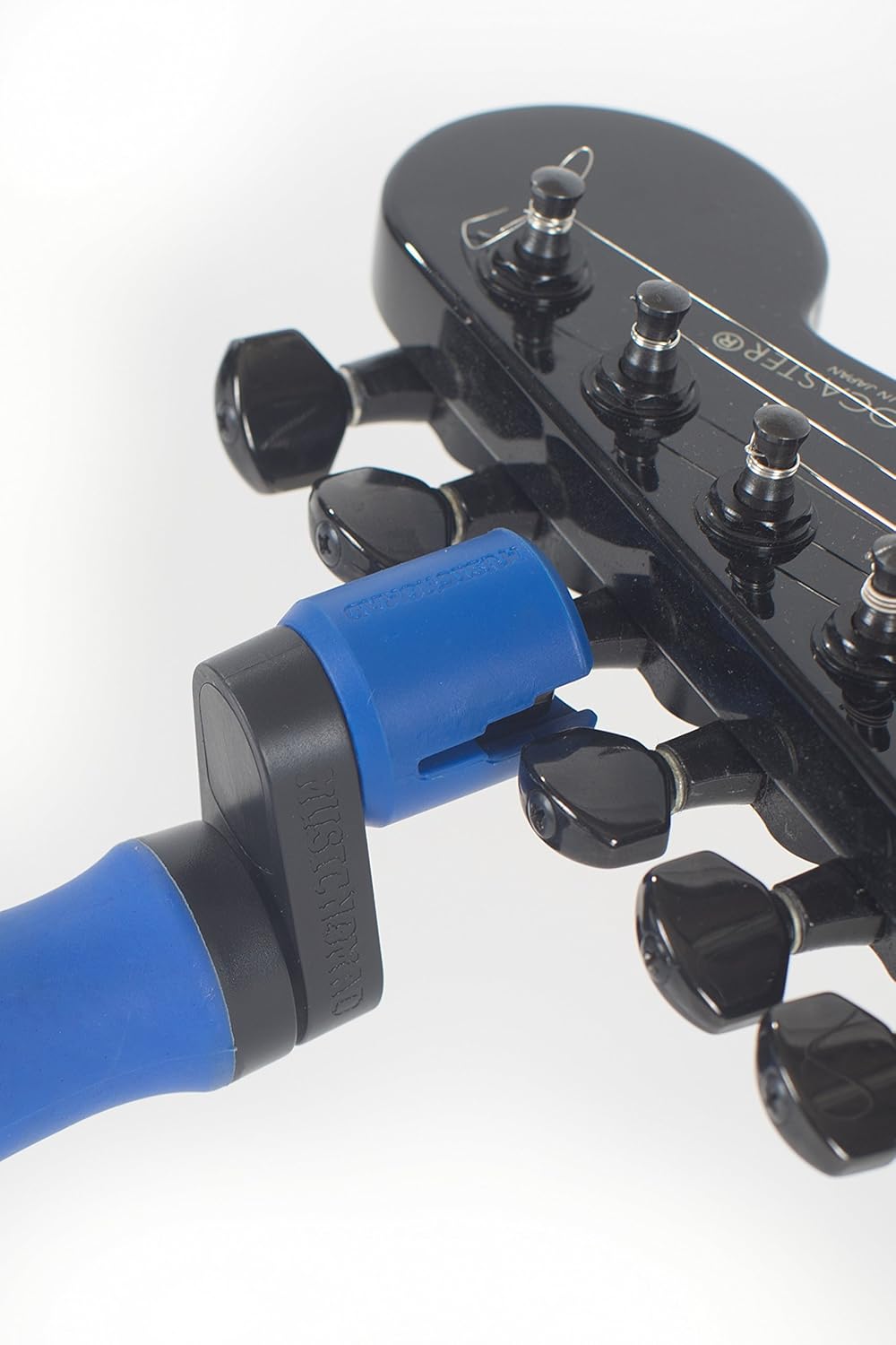 MusicNomad MN146 Premium String Changing Kit - 5pc