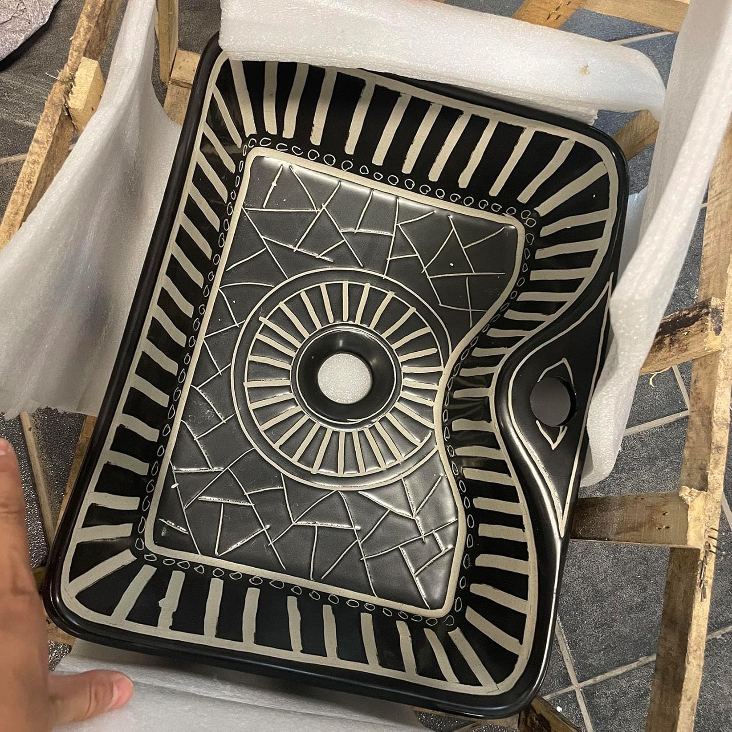 Bathroom Sink Corner, Wall Mount Hung Small Vessel Sink, Wall-Mounted Wash Basin,Black