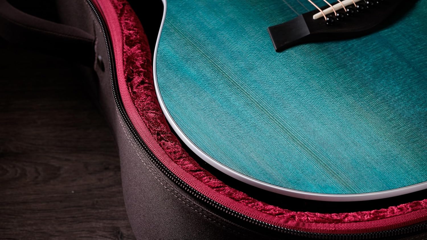 Taylor 214ce Special Edition Acoustic-electric Guitar - Transparent Blue