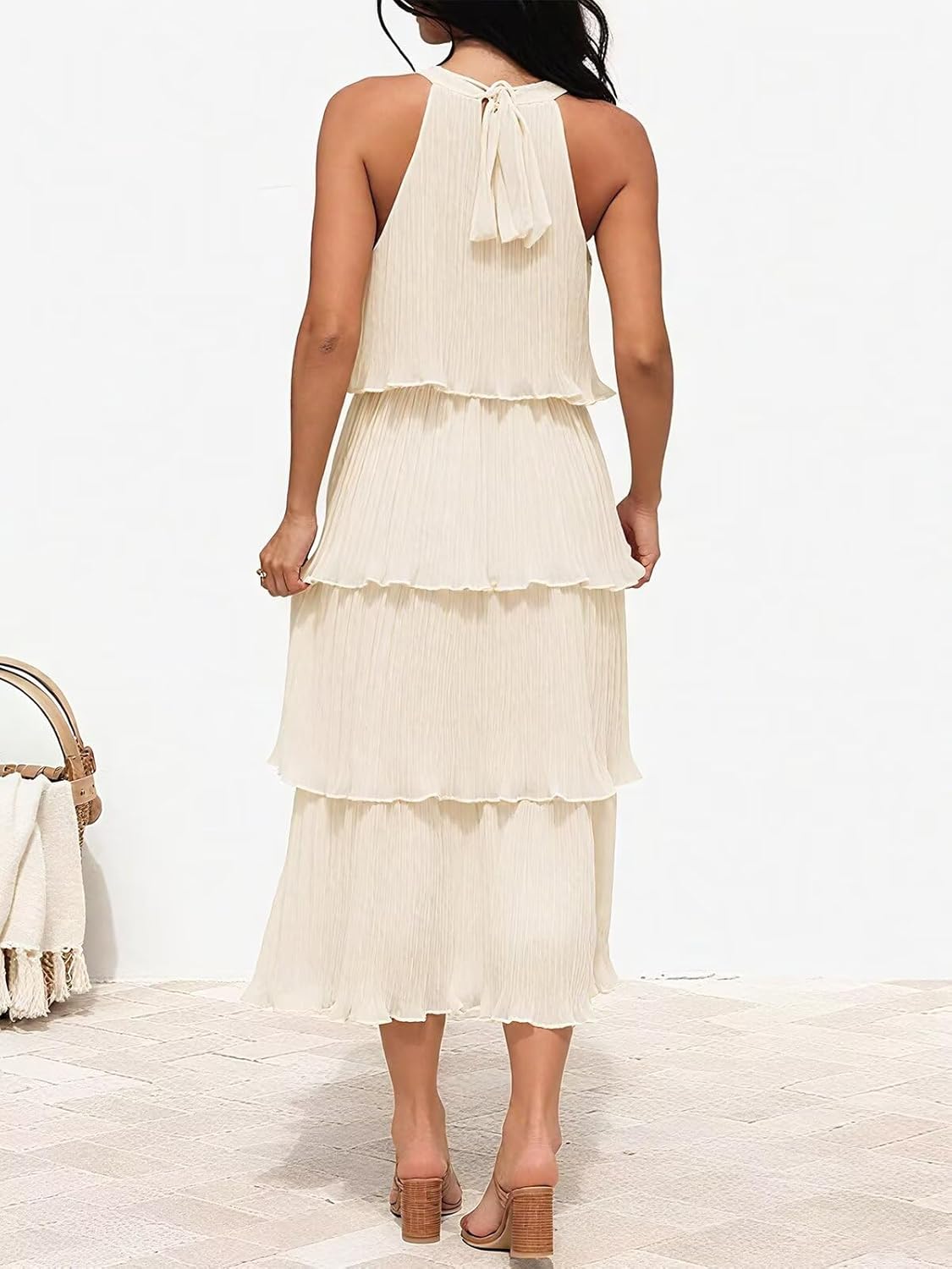 Women's Chiffon Bridesmaid Dresses Long Halter Neck Ruffle Formal Evening Dresses