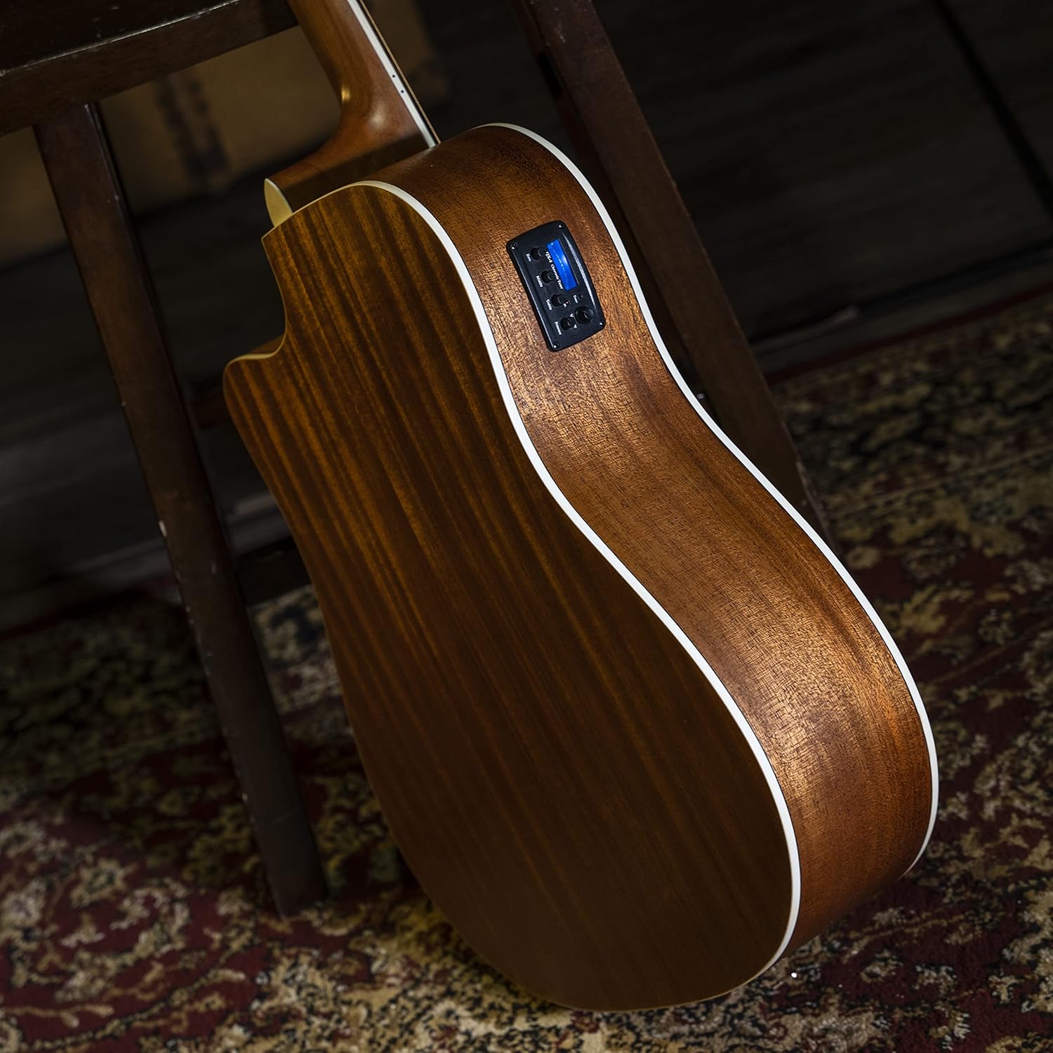 Peavey Delta Woods™ DW-2 CE™ Solid Top Cutaway Acoustic-Electric Guitar with Electronics