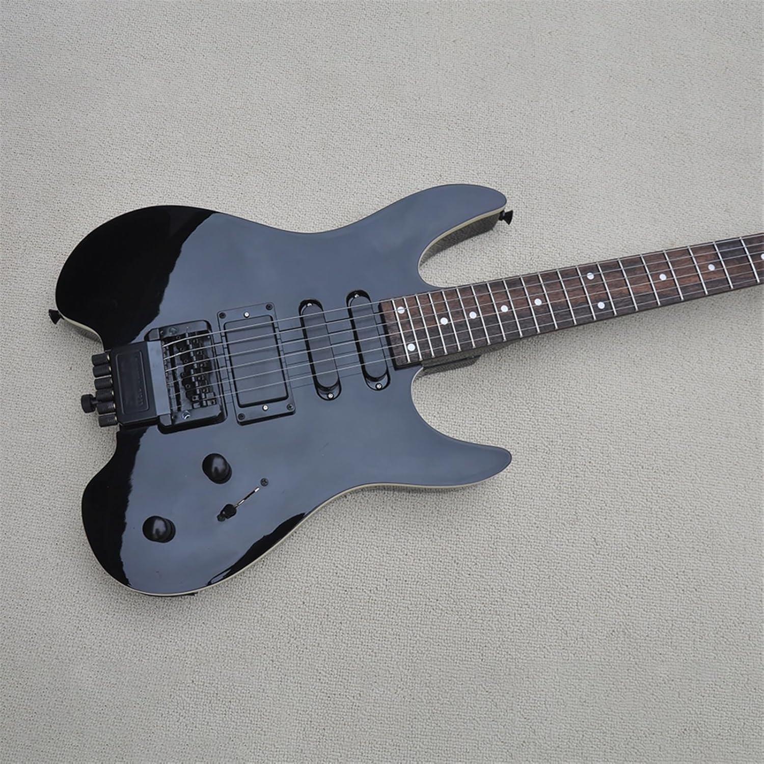 39 Inches Black Headless Electric Guitar with Basswood Body Rosewood Fretboard 24 Frets Professional Headless Guitar