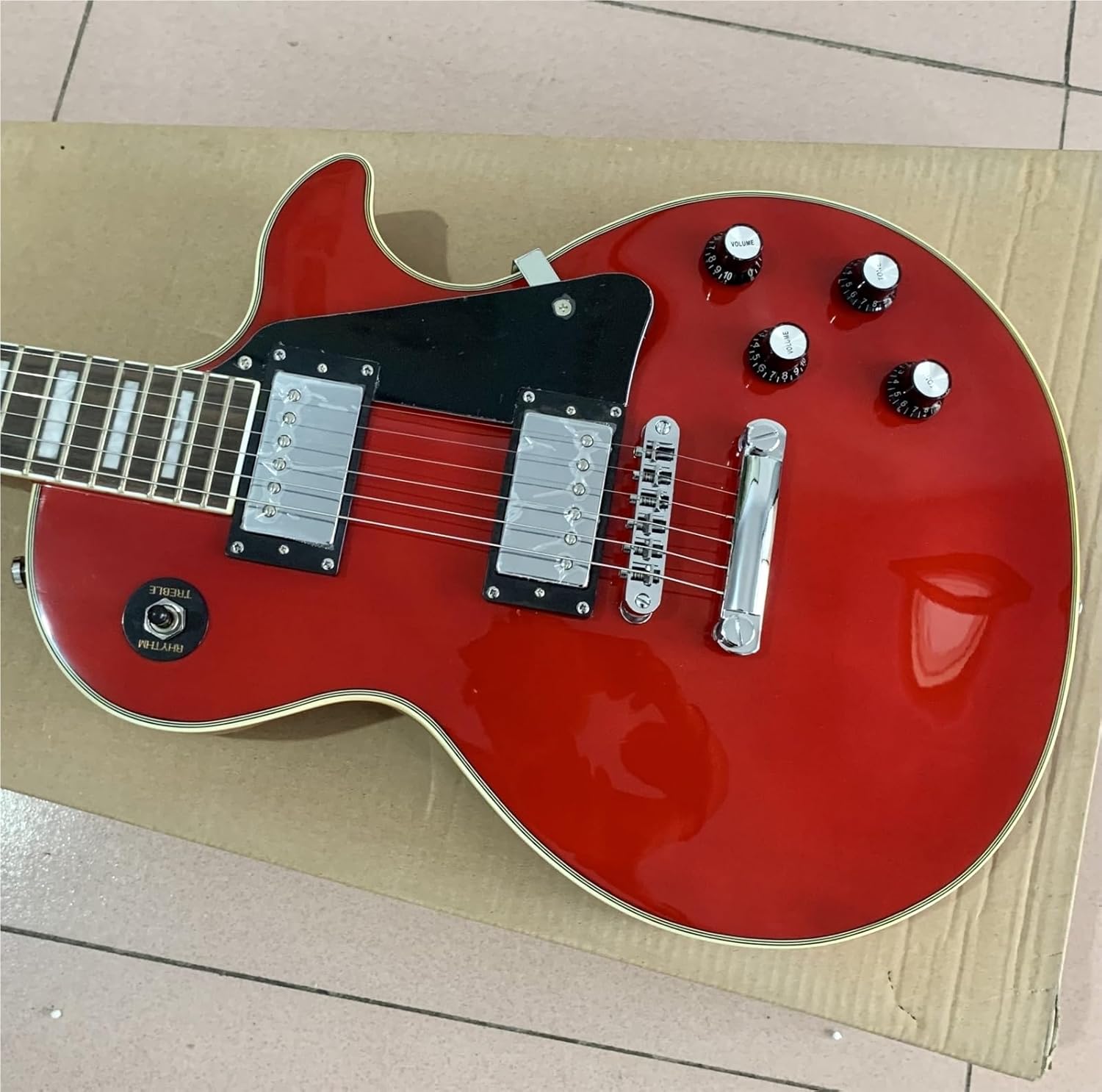 Beginner Electric Guitar Kits Red Solid Wood Body Electric Guitar One Piece