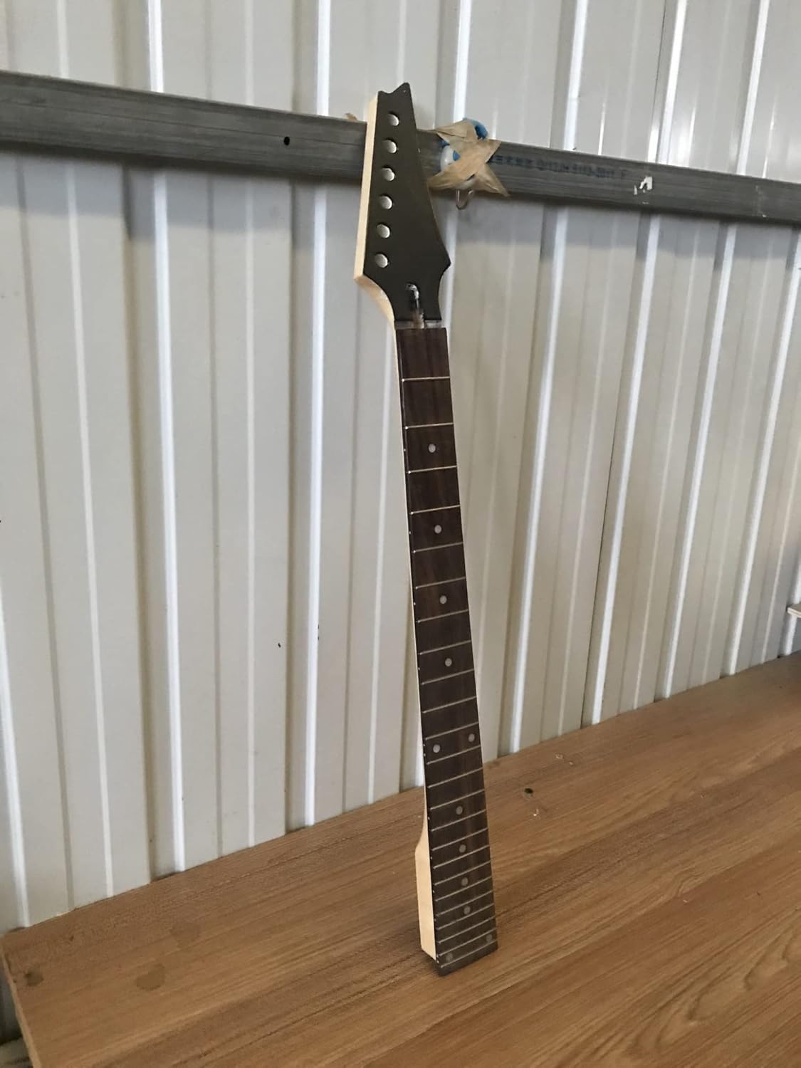 Electric Guitar Neck Maple 24 Frets Rosewood Fingerboard for ST Guitar Neck Unfinished Guitar Neck