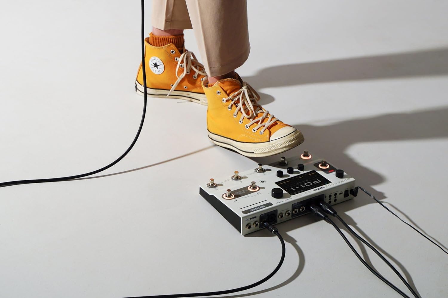 HOTONE Ampero II Stage + MIDI Foot Controller Bundle Multi-Effects Pedal Processor Touch Screen Guitar Bass Amp Modeling IR Cabinets Simulation Dual Effect Chains with FX Loop MIDI I/O Stereo OTG USB