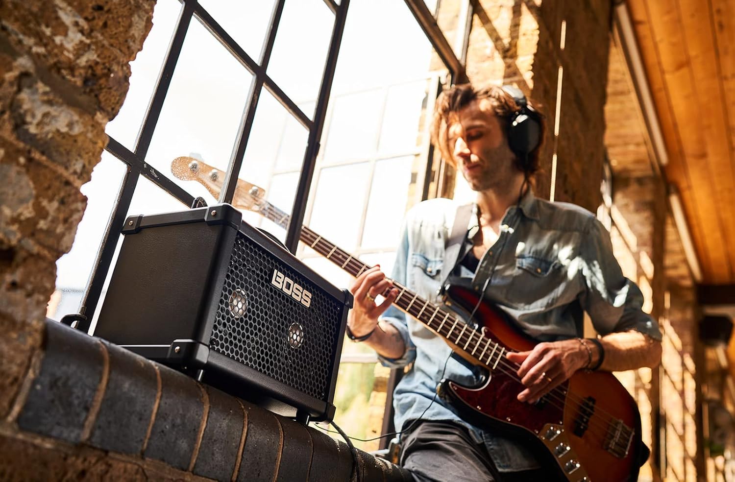 Boss Dual Cube LX 2 x 5-inch 10-watt Portable Bass Guitar Combo Amplifier Bundle with Gearlux Instrument Cable and Picks