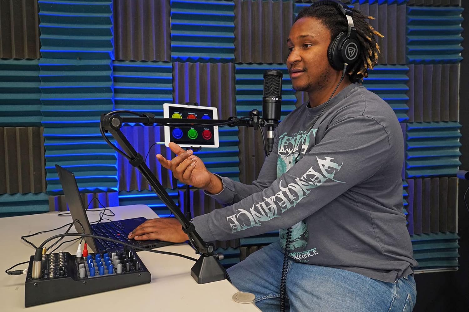 Rockville R-TRACK 2x2 Bundle: USB Audio Interface 24-Bit 192kHz with 2 Mic-Pres, RCM01 Condenser Mic and Shock Mount, PRO-M50 Headphones, R-BOOM 34 Boom Arm Stand, 4-items