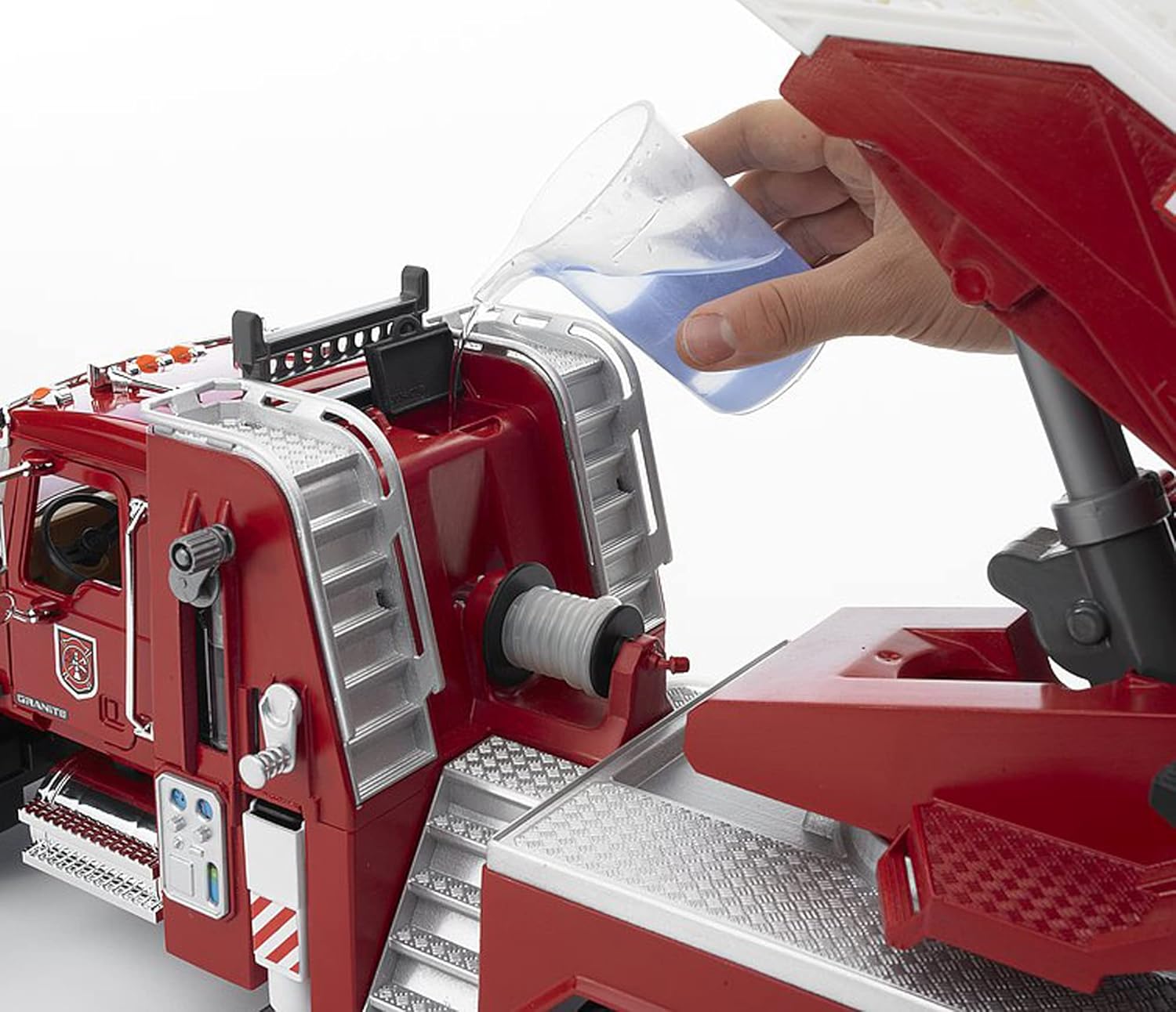 MACK Granite Fire engine with Water pump