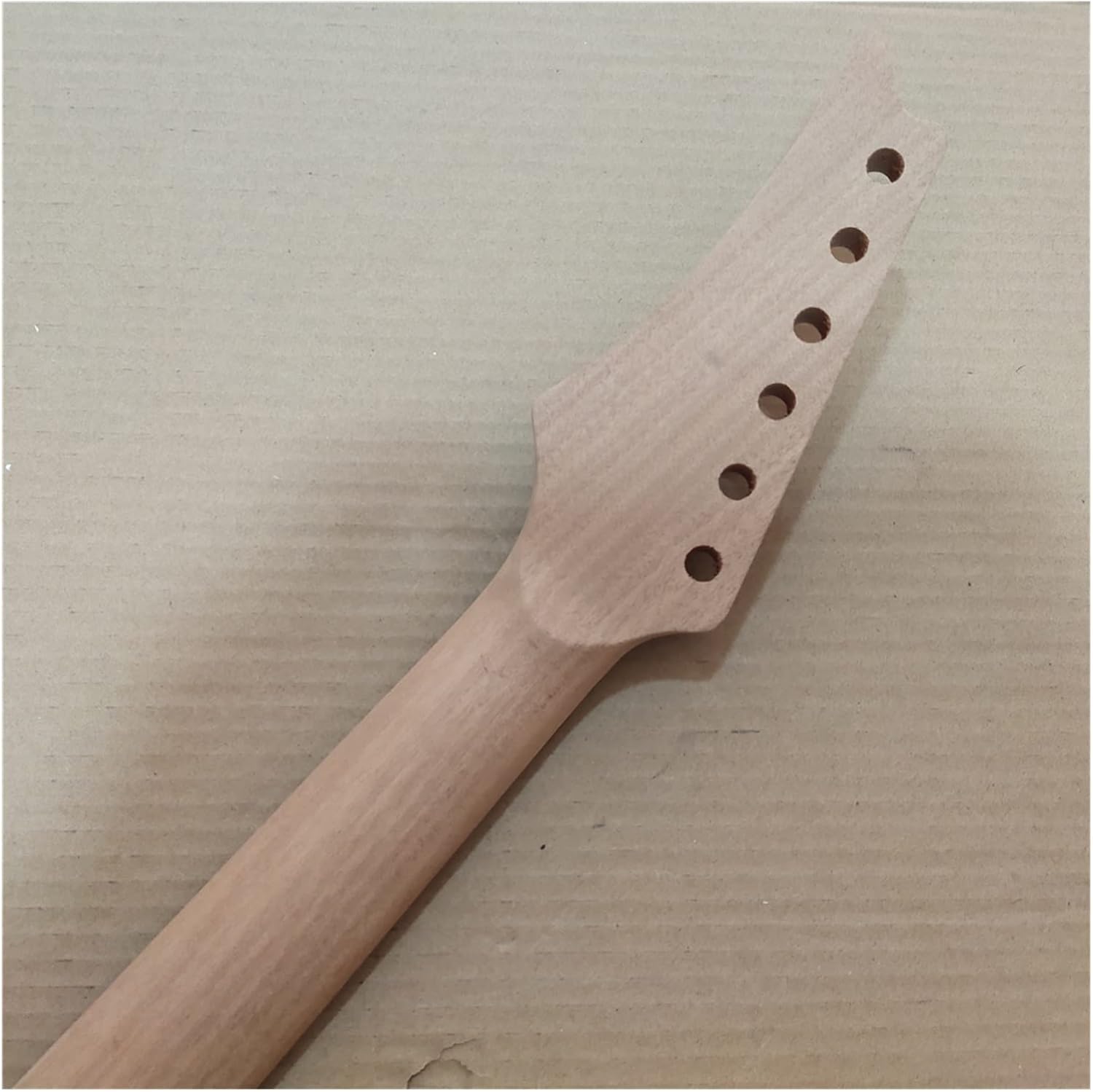 Unfinished 24 Frets Mahogany Electric Guitar Neck Replacement Rosewood Fingerboard Vine Inlay Guitar ​Neck Replacement