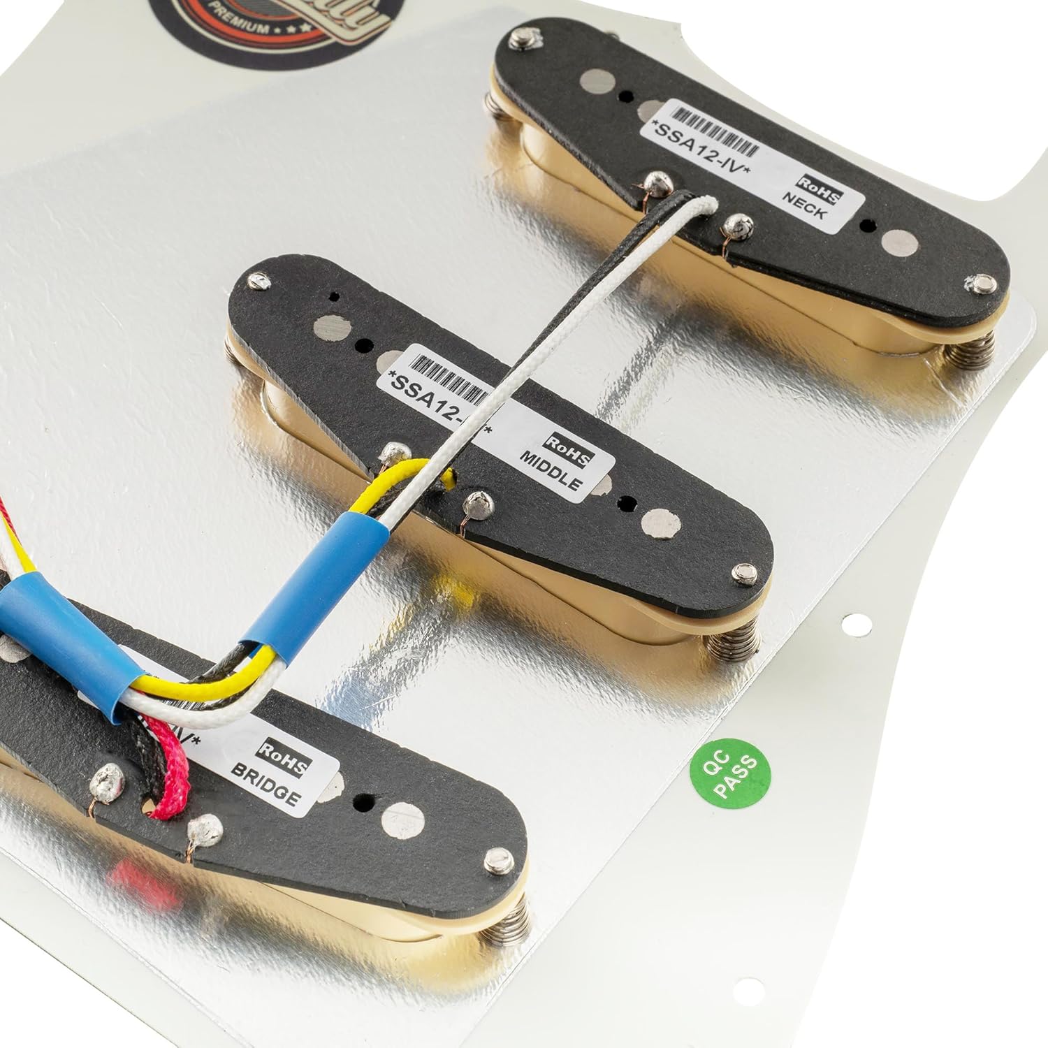 Musiclily Pro Pre-wired Standard SSS Pickguard with Artec Pickups Staggered Alnico 5 Magnet Single Coil Pickups for ST Style Electric Guitar, 3Ply Aged White