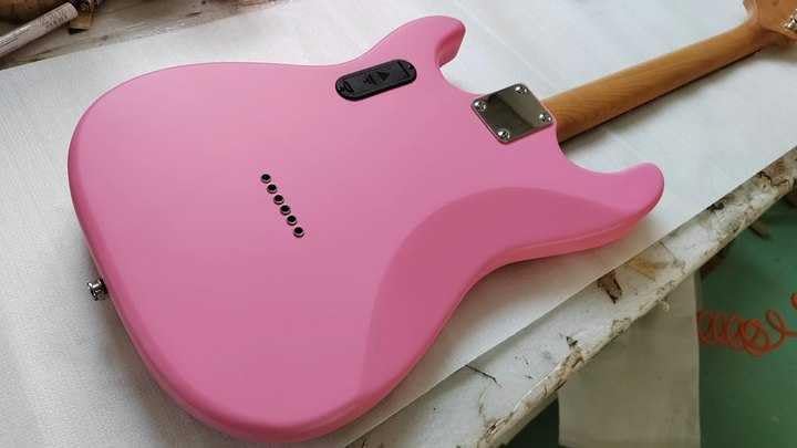 6 Strings Pink Burst over White Finish vintage Electric Guitar, Alder Body, Roasted Maple Neck, Rounded Frets, Vintage Tuners