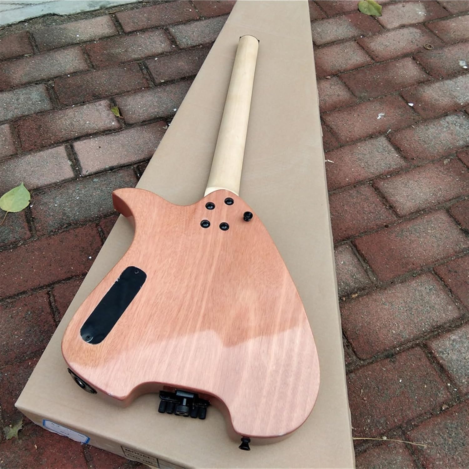 VENEKA Headless Electric Guitar 24 Frets Headless Electric Guitar Mahogany Body Rosewood Fingerboard with Black Hardware