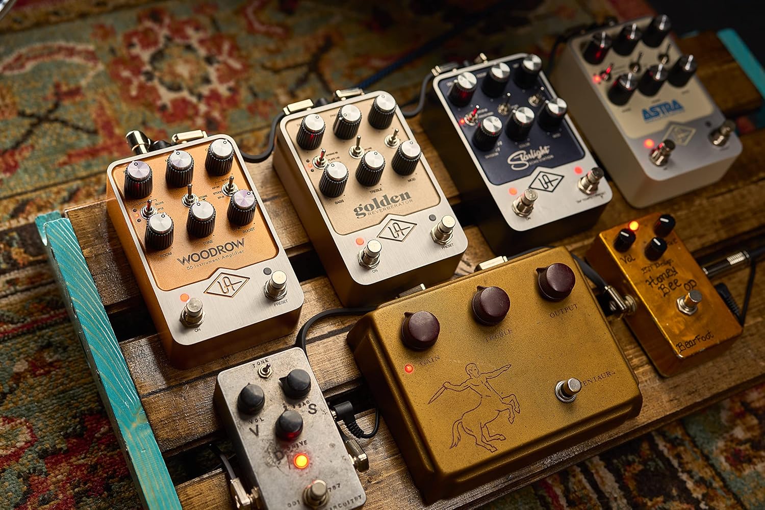 Universal Audio UAFX Woodrow '55 Instrument Amplifier