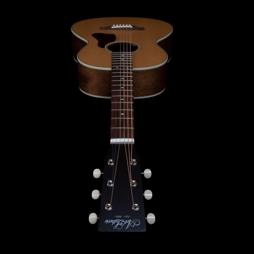 Art & Lutherie 6 String Acoustic-Electric Guitar, Right Hand, Natural, Full (050864)