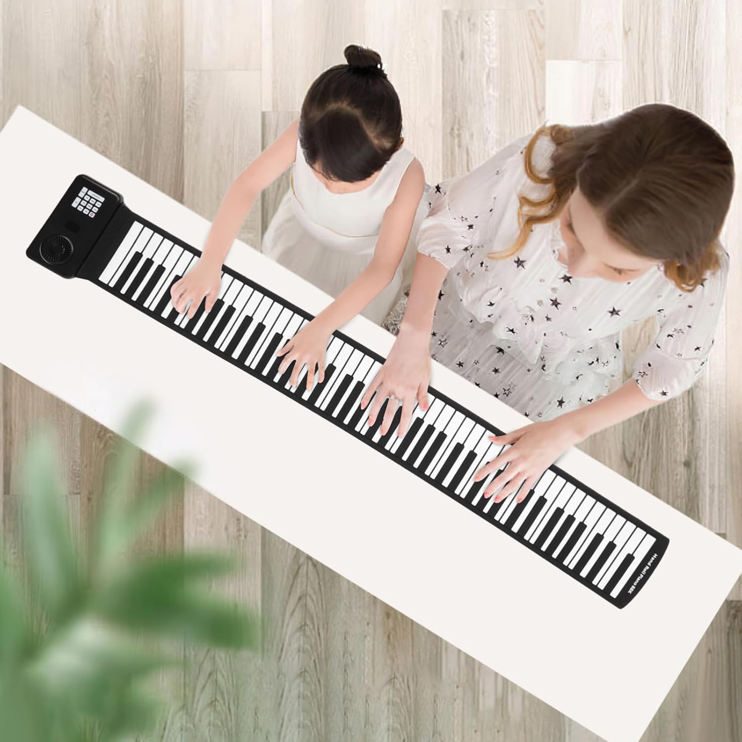 88 Keys Roll up Hand-rolled Piano Keyboard with Built-in Speakers Foldable for Travel