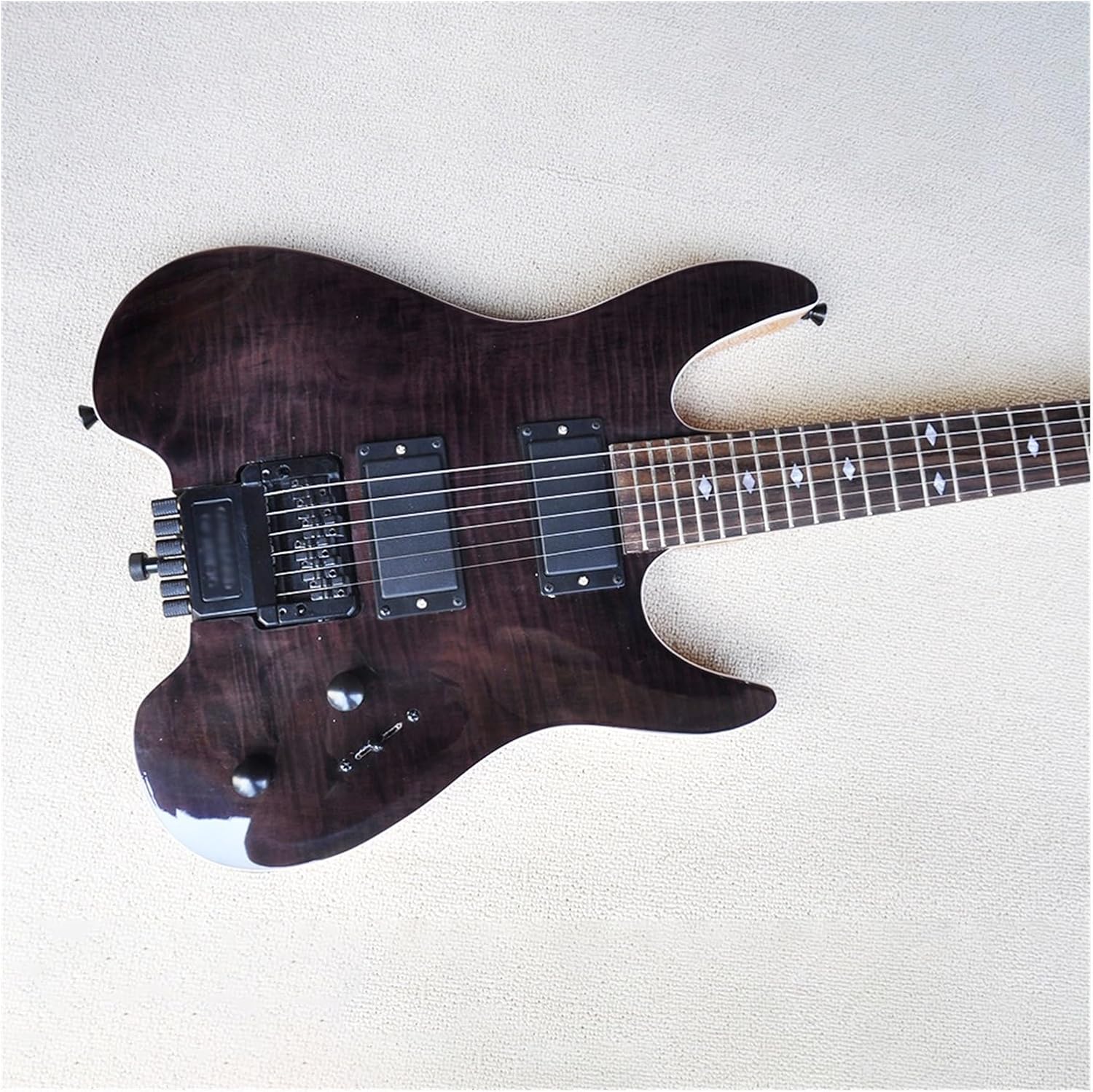 Headless Electric Guitar with Flame Maple Veneer Rosewood Fretboard 24 Frets Professional Headless Guitar