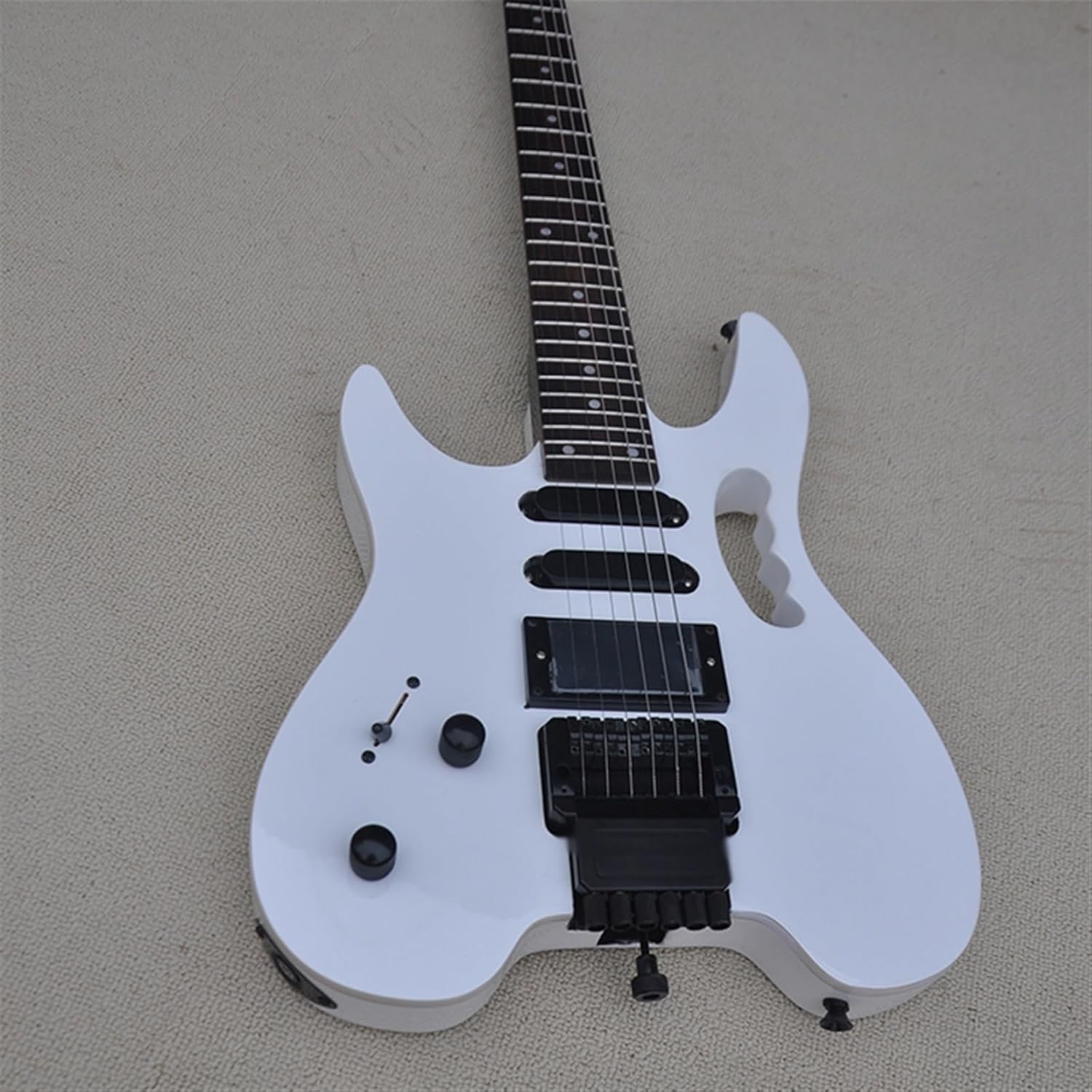 Left Handed 39 Inches Headless Electric Guitar with SSH Pickup Rosewood Fretboard 24 Frets Professional Headless Guitar (Color : 02)