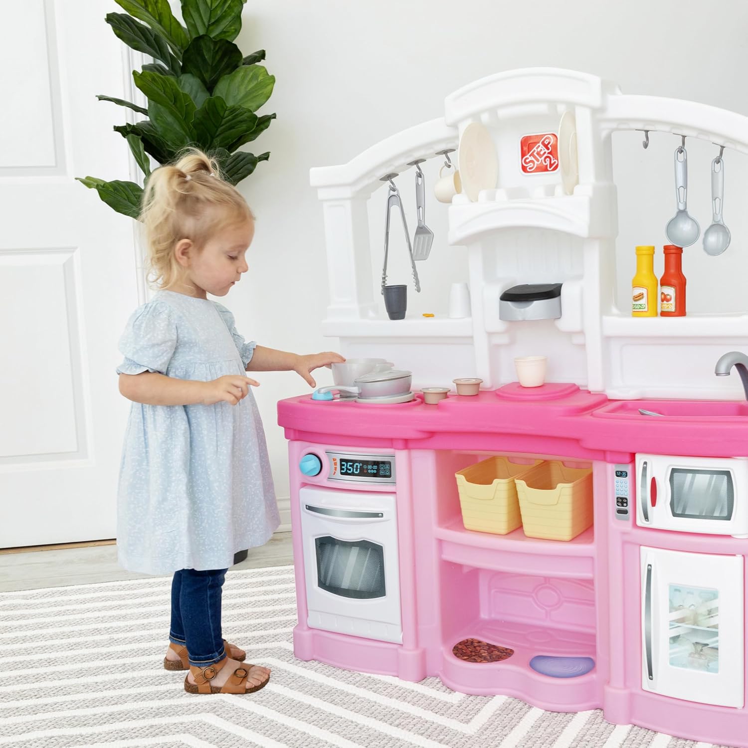 Step2 Fun with Friends Kids Kitchen Playset, Indoor/Outdoor Kitchenette, Interactive Play with Lights and Sounds, Durable Plastic, Includes 25 Piece Toy Accessories, Toddlers 2+ Years Old, Pink
