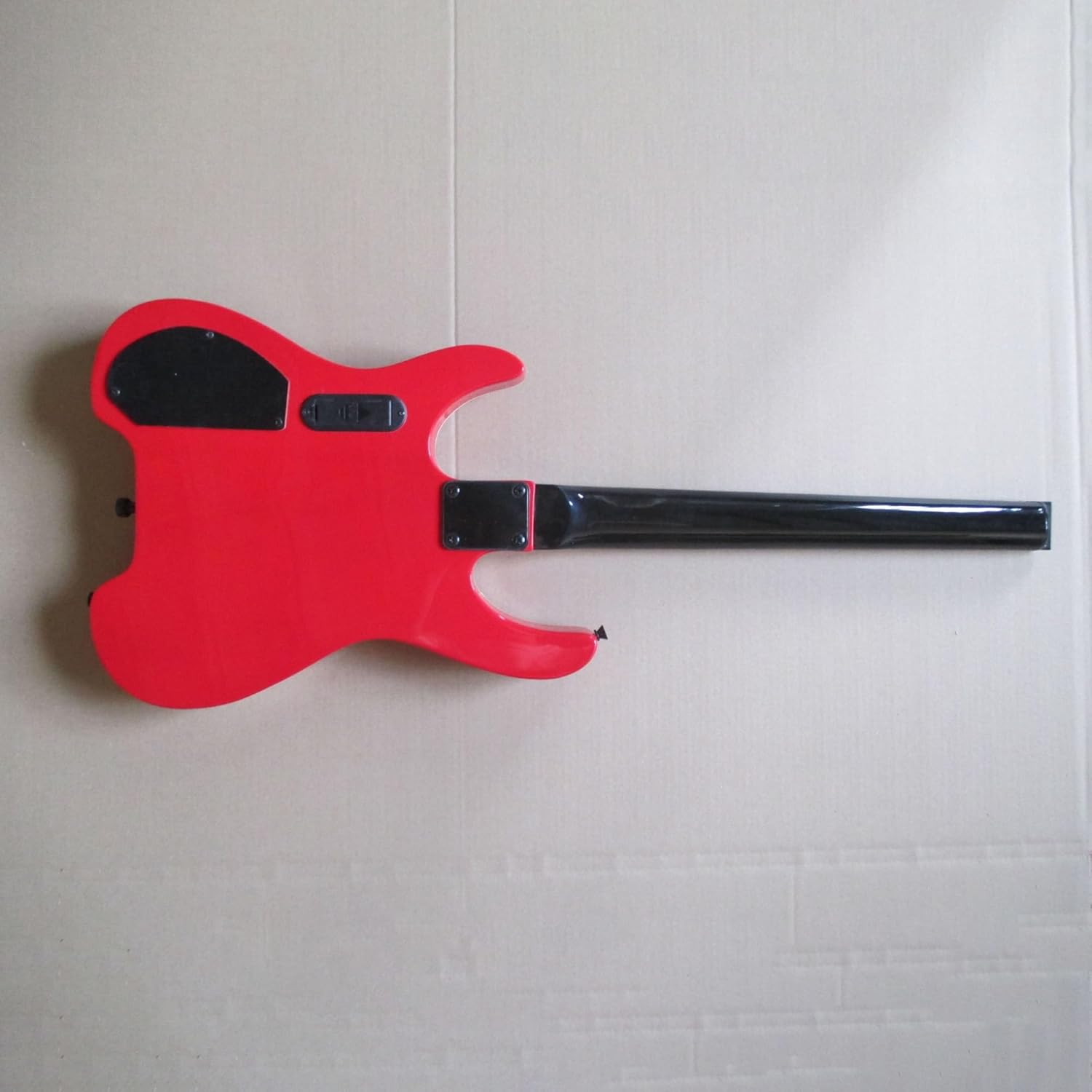 VENEKA Headless Electric Guitar 41 Inches Red 6 Strings Headless Electric Guitar Musical Instrument Mahogany Body Canada Maple Headstock