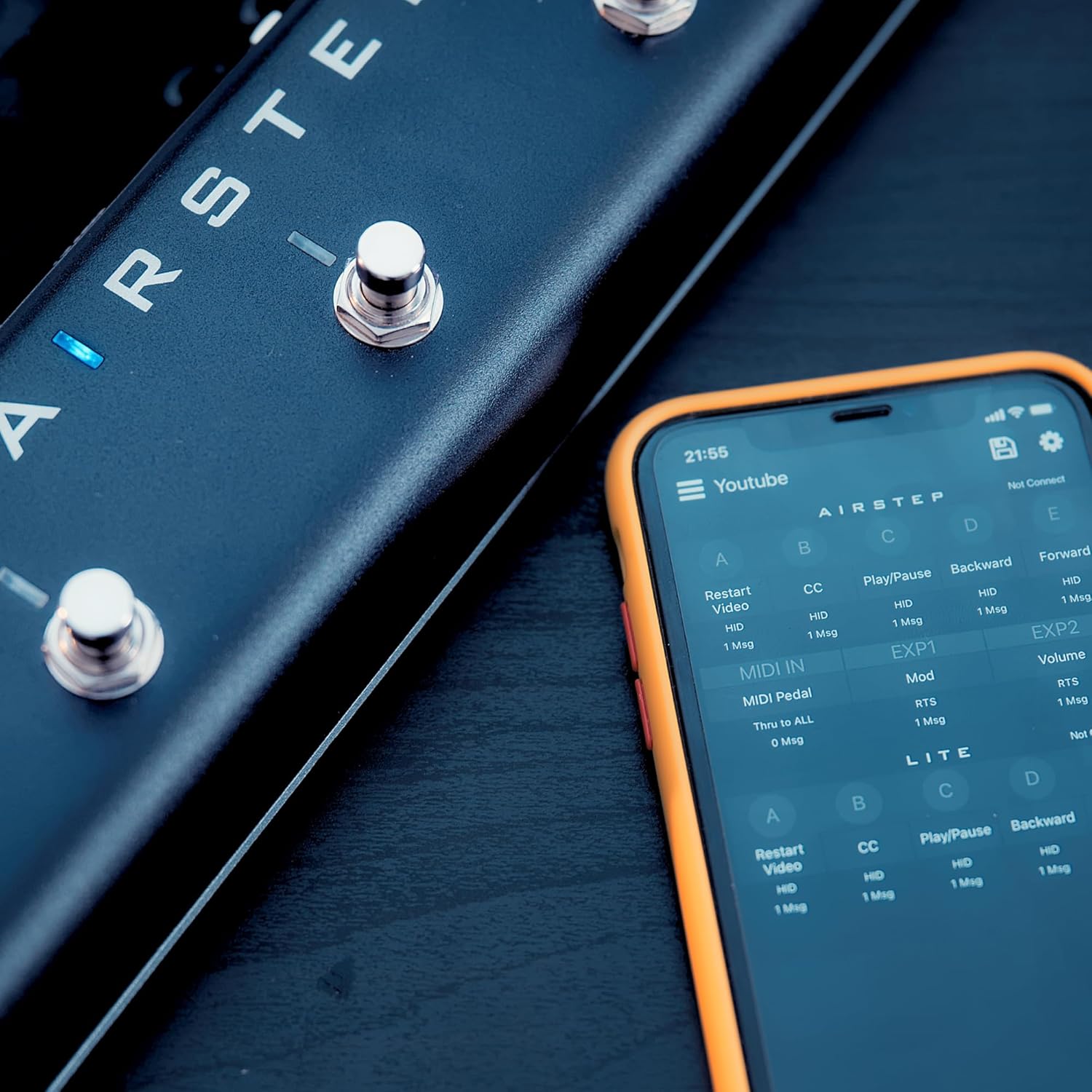 XSONIC Airstep Lite MIDI, HID Wireless Controller with 5 Footswitch, 300H Playtime, Support DAW(Cubase, Ableton Live), Plugin(Bias Fx, Neural DSP), Youtube Video, Page, Atem, Hands Free Controller