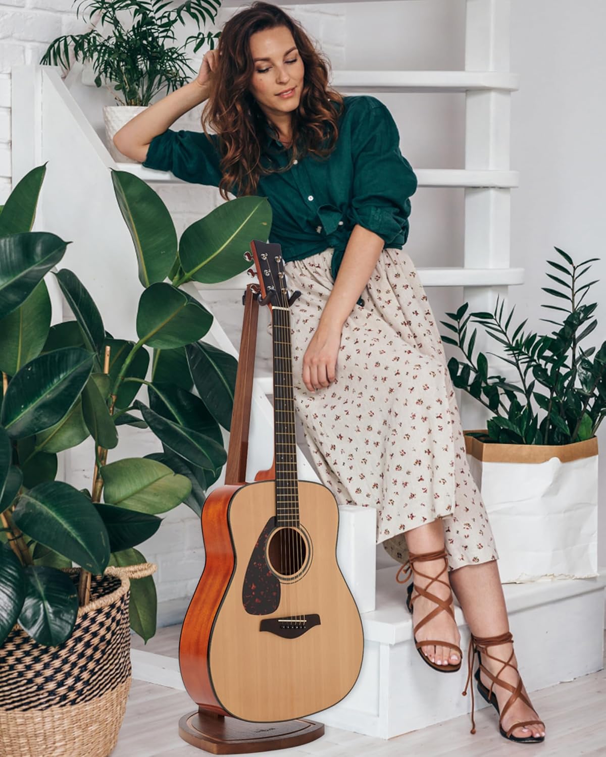 Guitar Stand, Acoustic Guitar Stand Floor, Black Walnut Wood Guitar Stand, Single Guitar Holder Stand for Electric Guitar, Banjo, Mandolin, Hanging Guitar Stands for Home Decor Studio Display