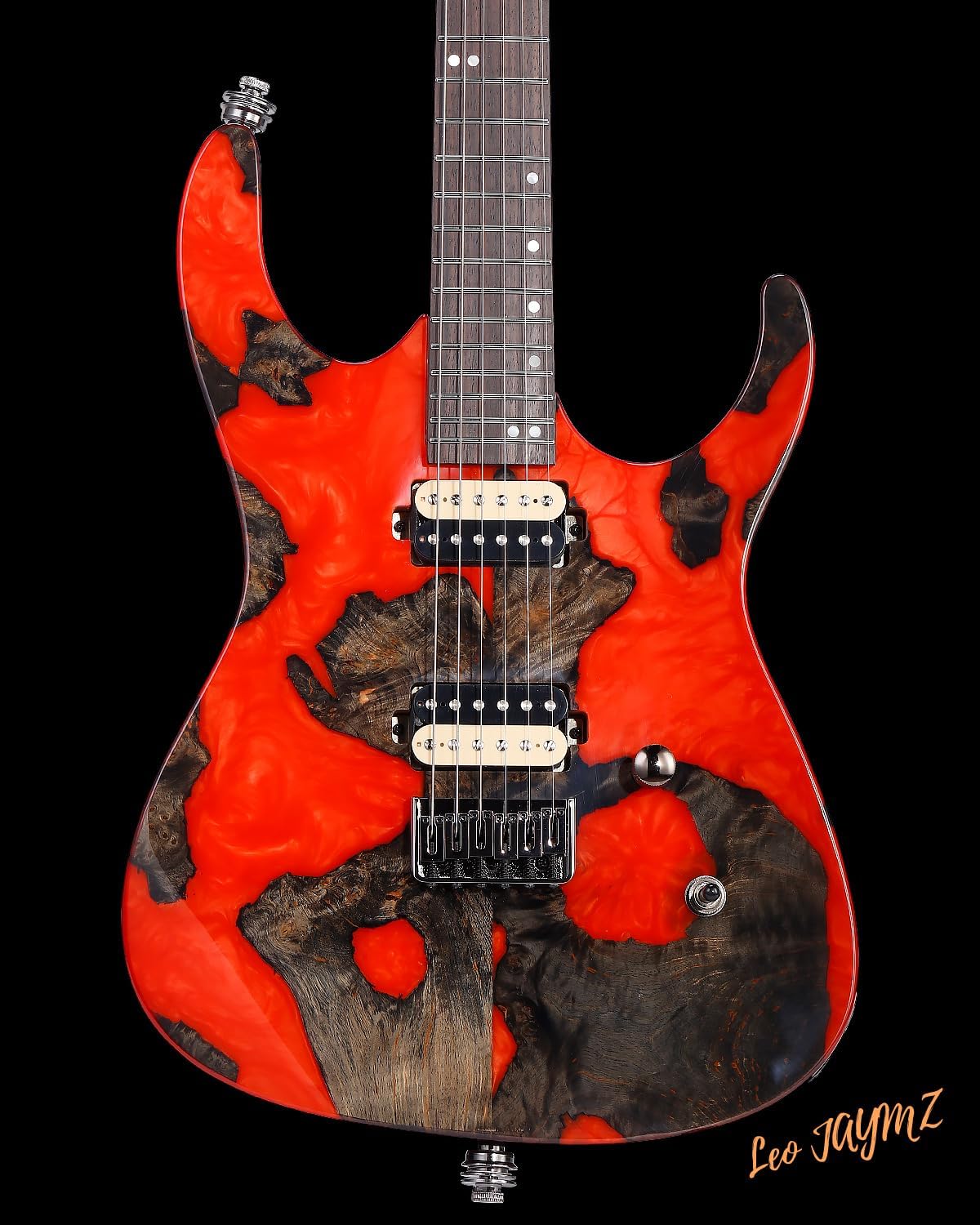 Leo Jaymz Electric Guitar Monsoon Deluxe Series, Reverse Headstock, Burl Top, Mahogany Body, Roasted Maple Neck, Rosewood Fretboard, Case (Red)