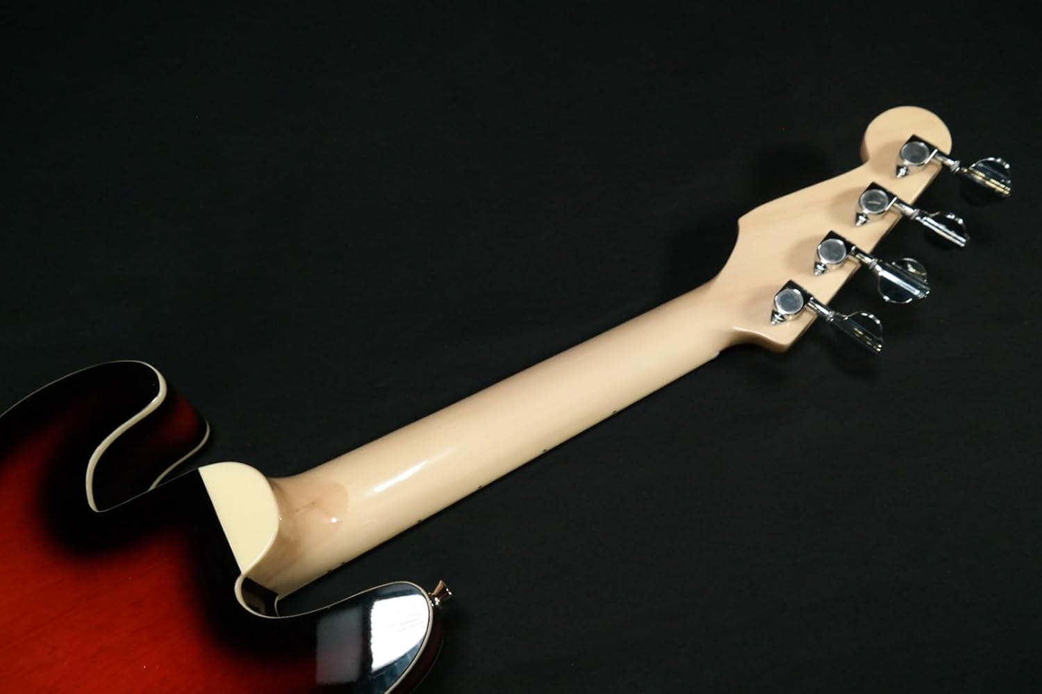 Fender, 4-String Ukulele, Right, 3-Color Sunburst (0970583500)