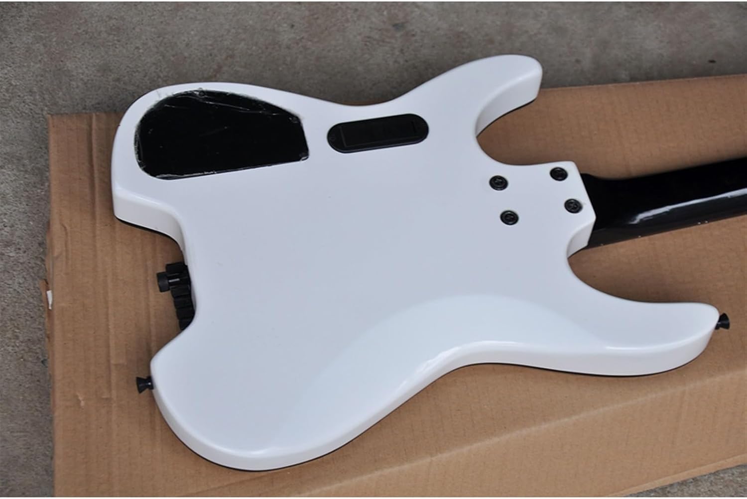39 Inches White Headless Electric Guitar with Black Binding Rosewood Fretboard 24 Frets Professional Headless Guitar