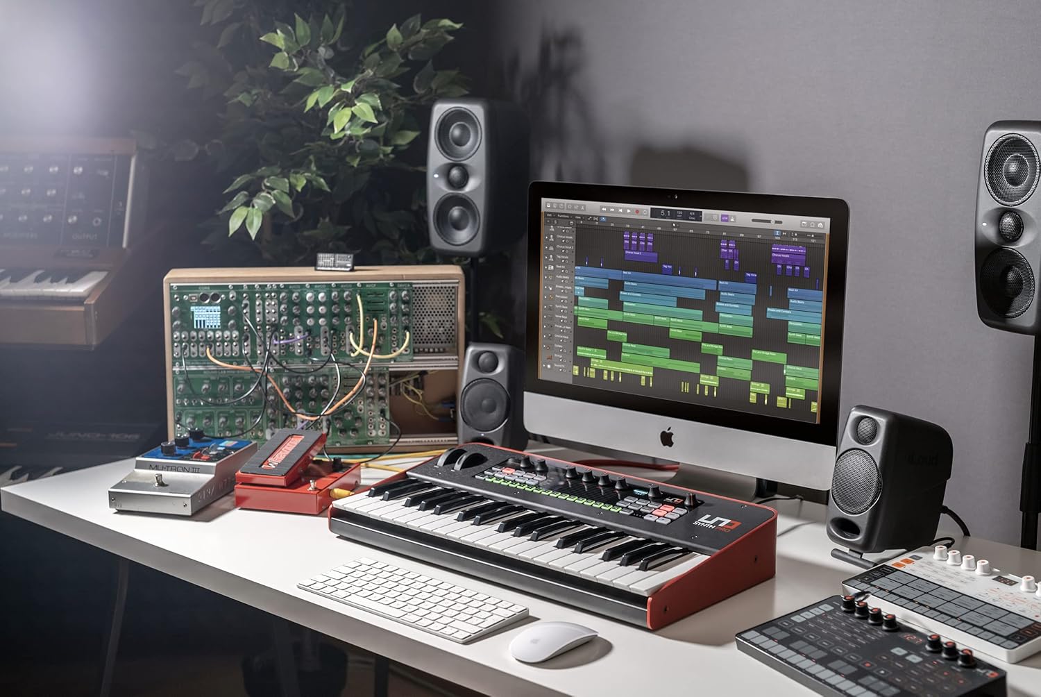 IK Multimedia UNO Synth Pro 3 oscillator monophonic analog synthesizer 37-key synth weighted FATAR keybed, multi-mode filter, arpeggiator, 64-step sequencer, audio input, full USB, MIDI, CV controls