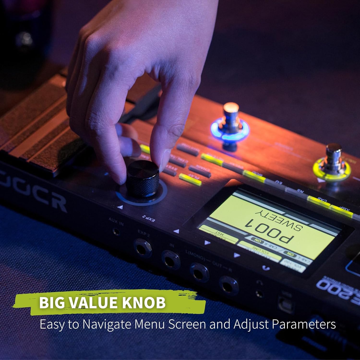 MOOER GE200 Classic Guitar Multi Effects Pedal Adjustable Chain for Metal Music Massive Tones with Portable Soft Case, Pedalboard Footswitch Toppers