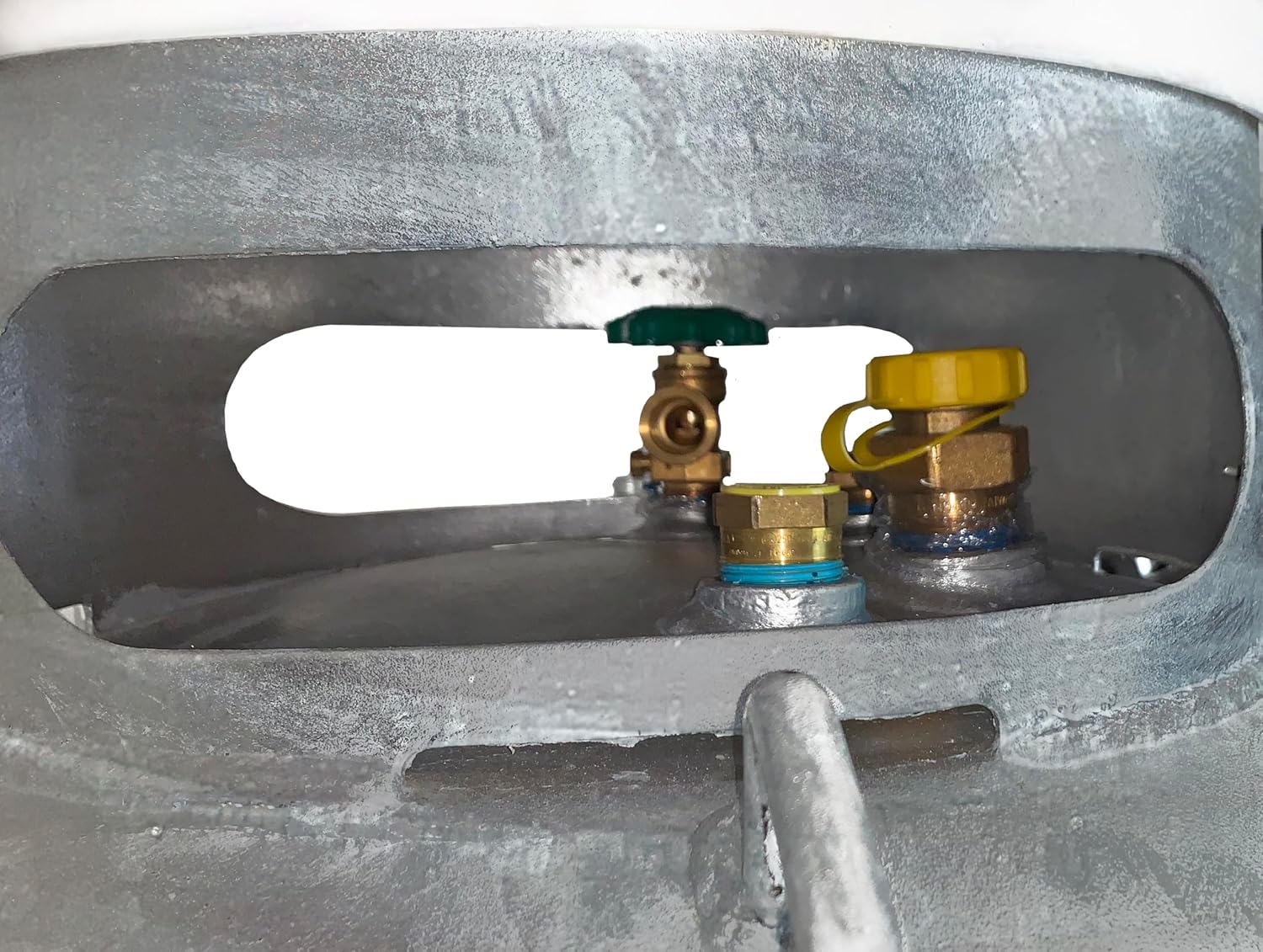 Flame King YSN420ASME-TH-GALV 420LB (120 Gallon) ASME Vertical Galvanized Steel Propane Tank, White