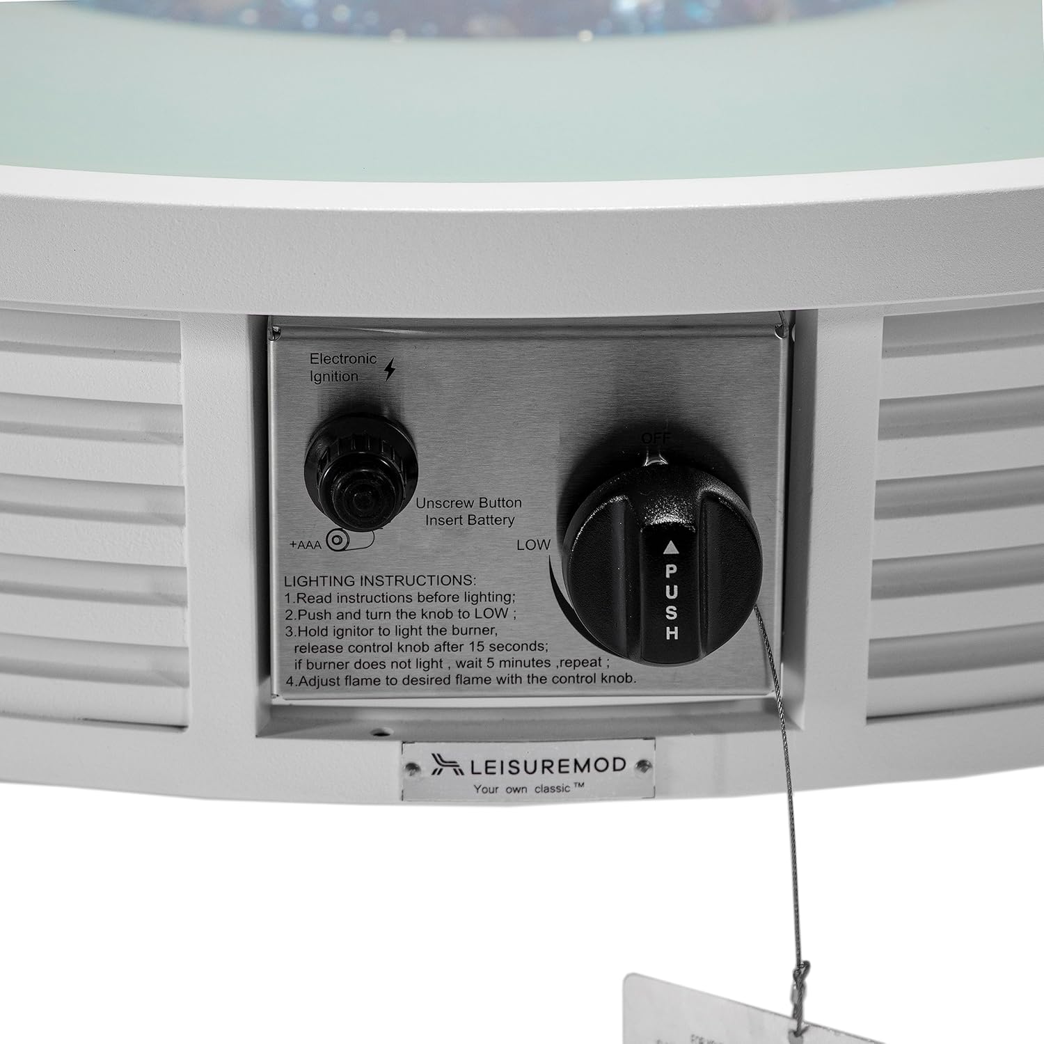 LeisureMod Walbrooke Modern Round Fire Pit Table and Tank Holder with Powder Coated Aluminum Slats Design for Patio and Backyard Garden, White