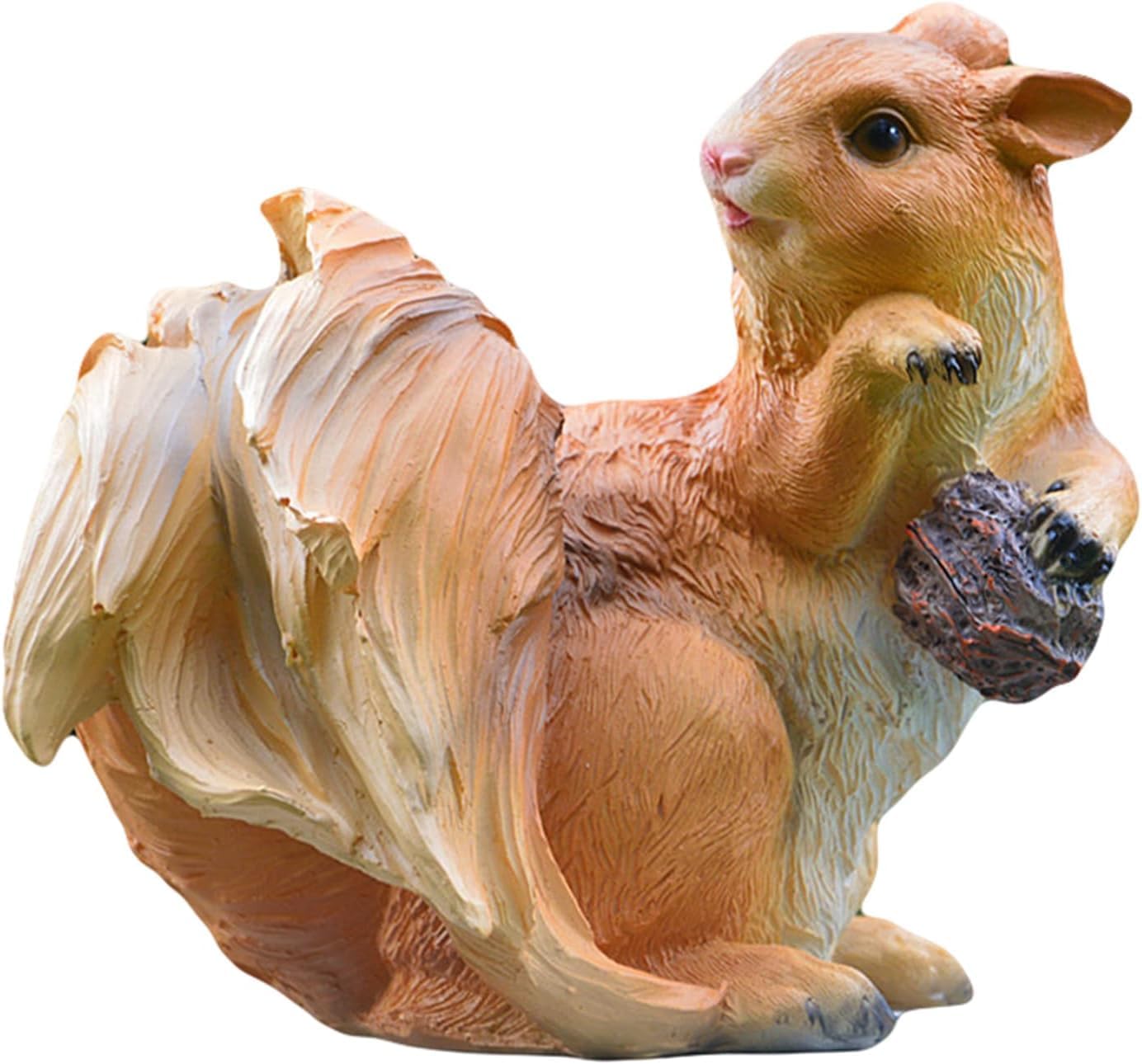 Wall lamp Garden Squirrel Ornament, Outdoor Resin Animal Sculpture, Figurine Home Lawn Indoor Decoration Statue,Yellow Bracket Light